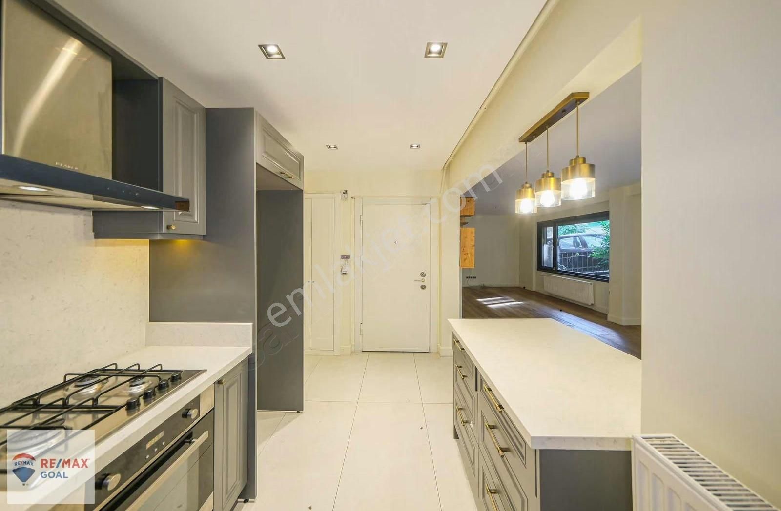 Moda'da Müstakil Hissi Veren Geniş Bahçeli 3+1 Full Yapılı Daire - Görsel 13