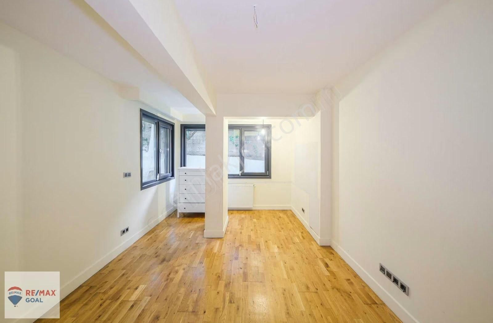 Moda'da Müstakil Hissi Veren Geniş Bahçeli 3+1 Full Yapılı Daire - Görsel 7