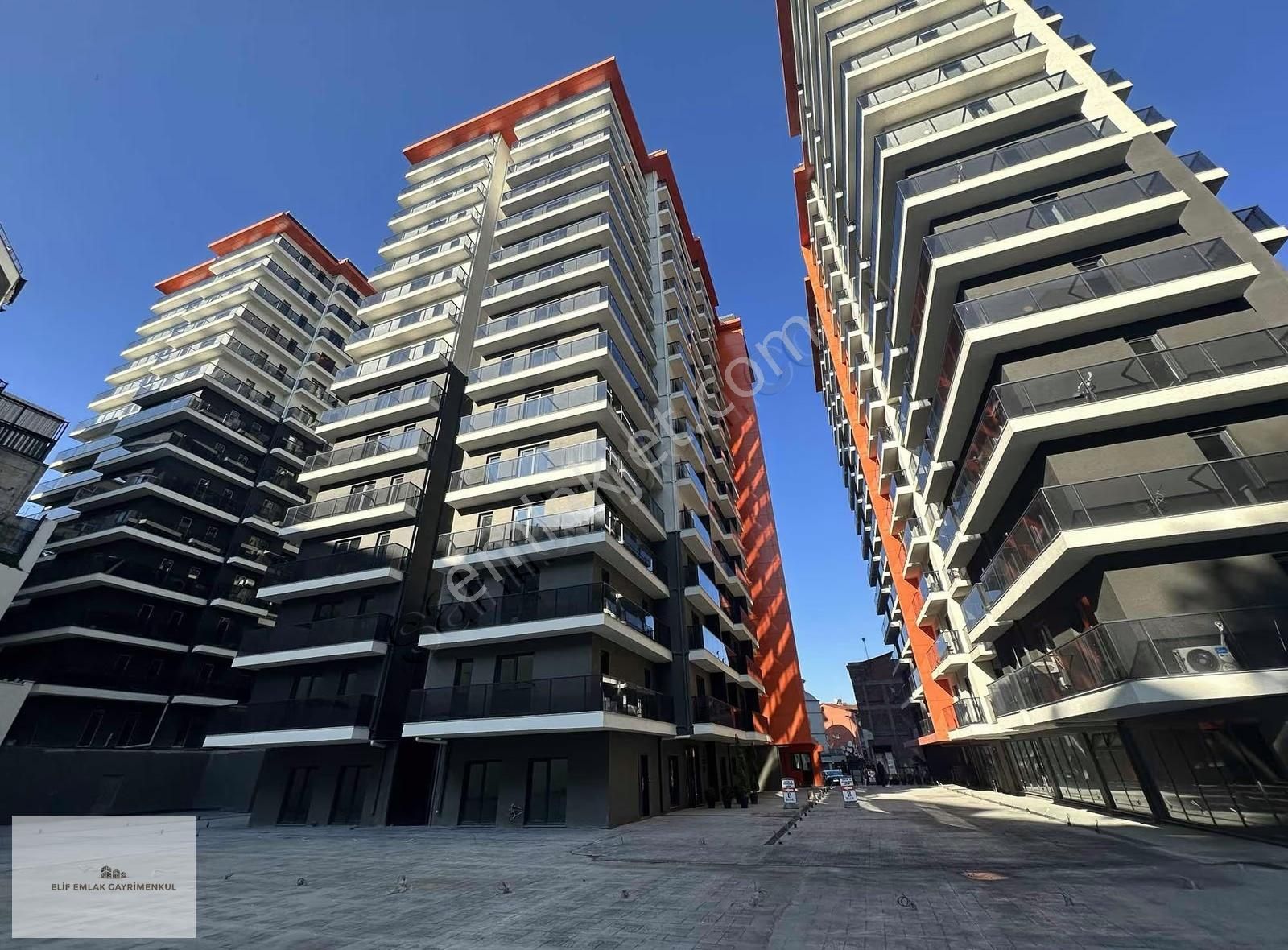 Elif Emlaktan Mari Vadi Evlerinde Kiralık 3+1 Daire