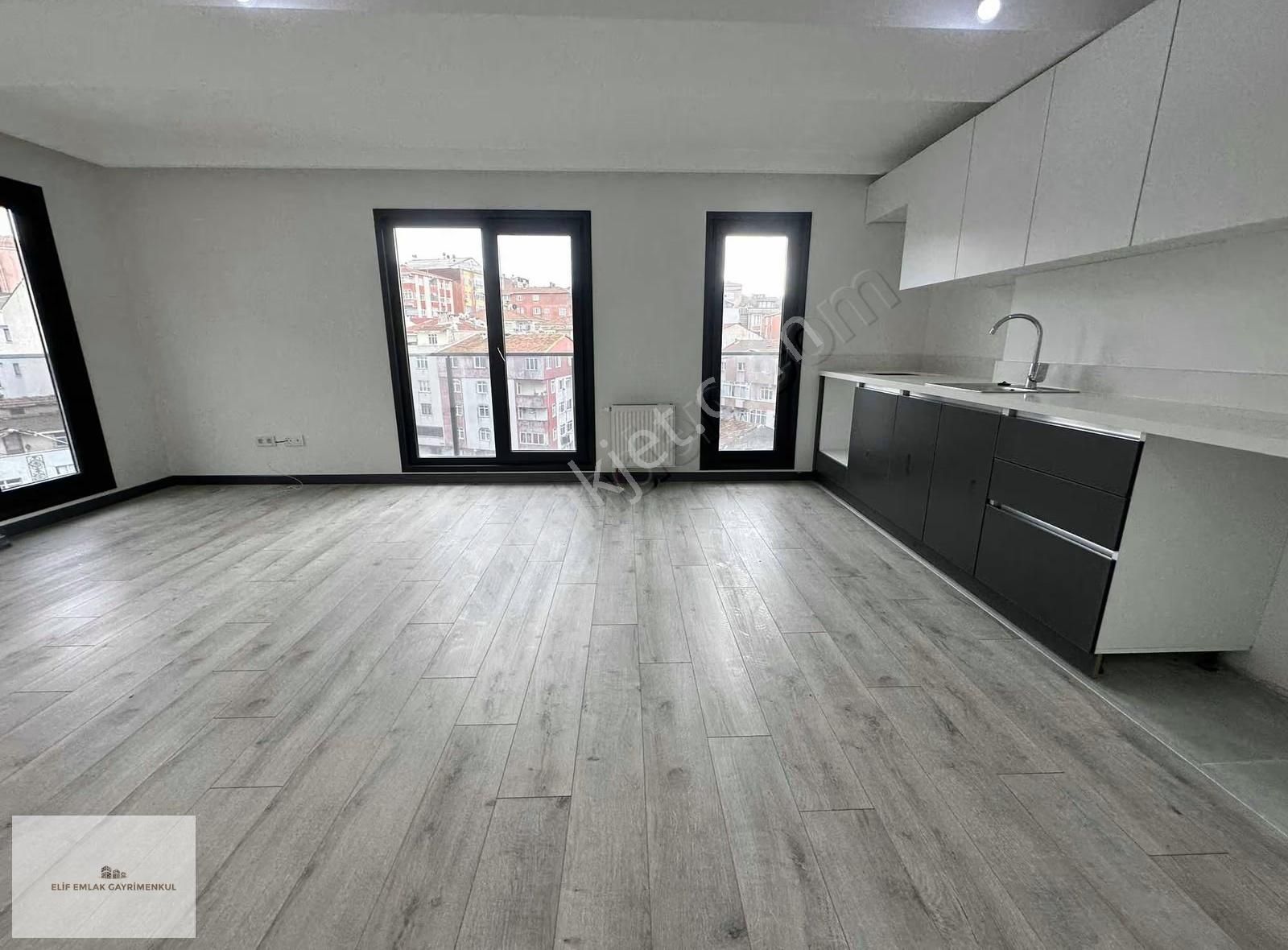 Elif Emlaktan Mari Vadi Evlerinde Kiralık 3+1 Daire - Görsel 6