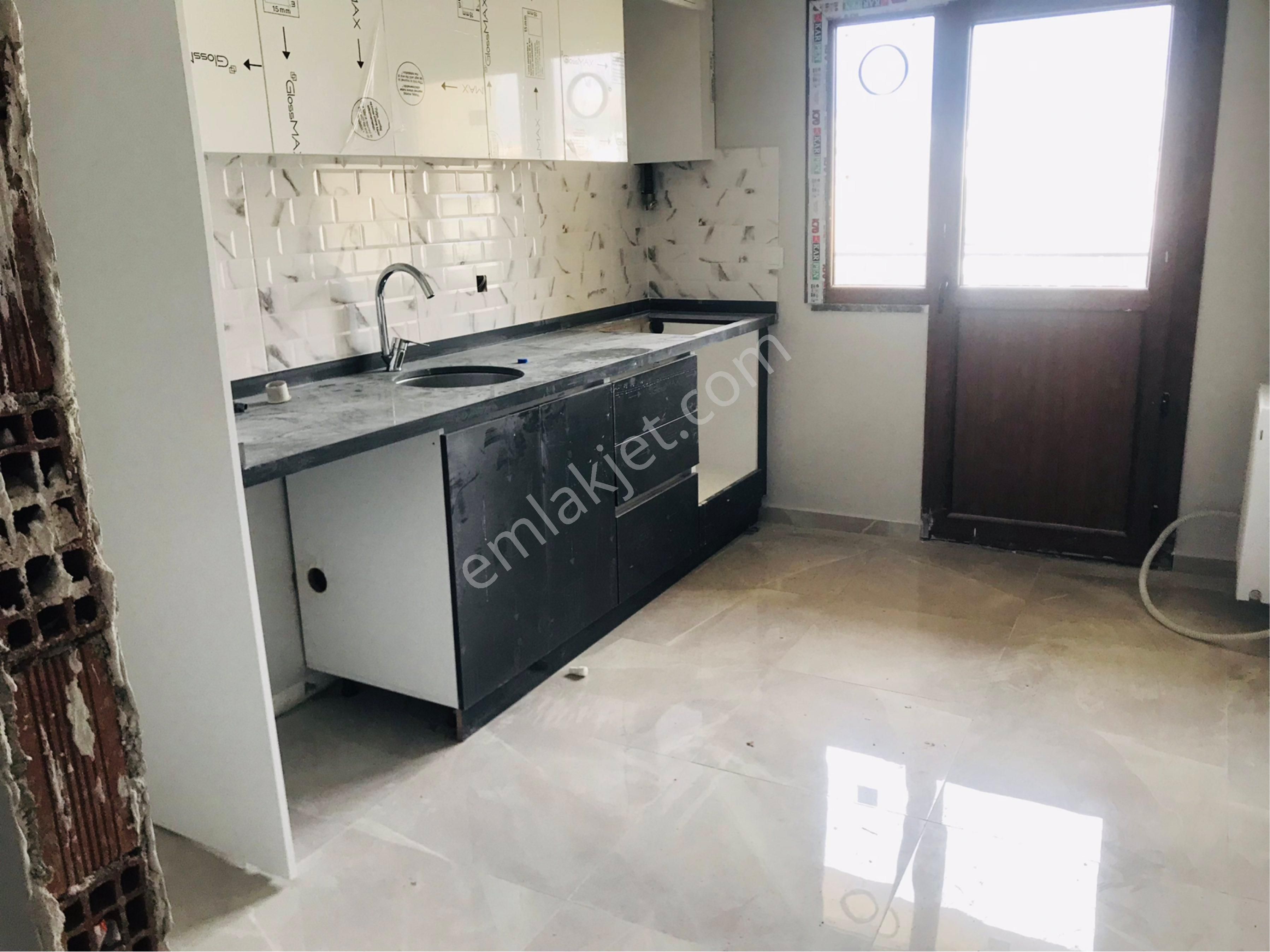 Samandıra Metroya Yakın 2+1 İskanlı Arakat Daire 2+1 Sıfır Daire - Görsel 2