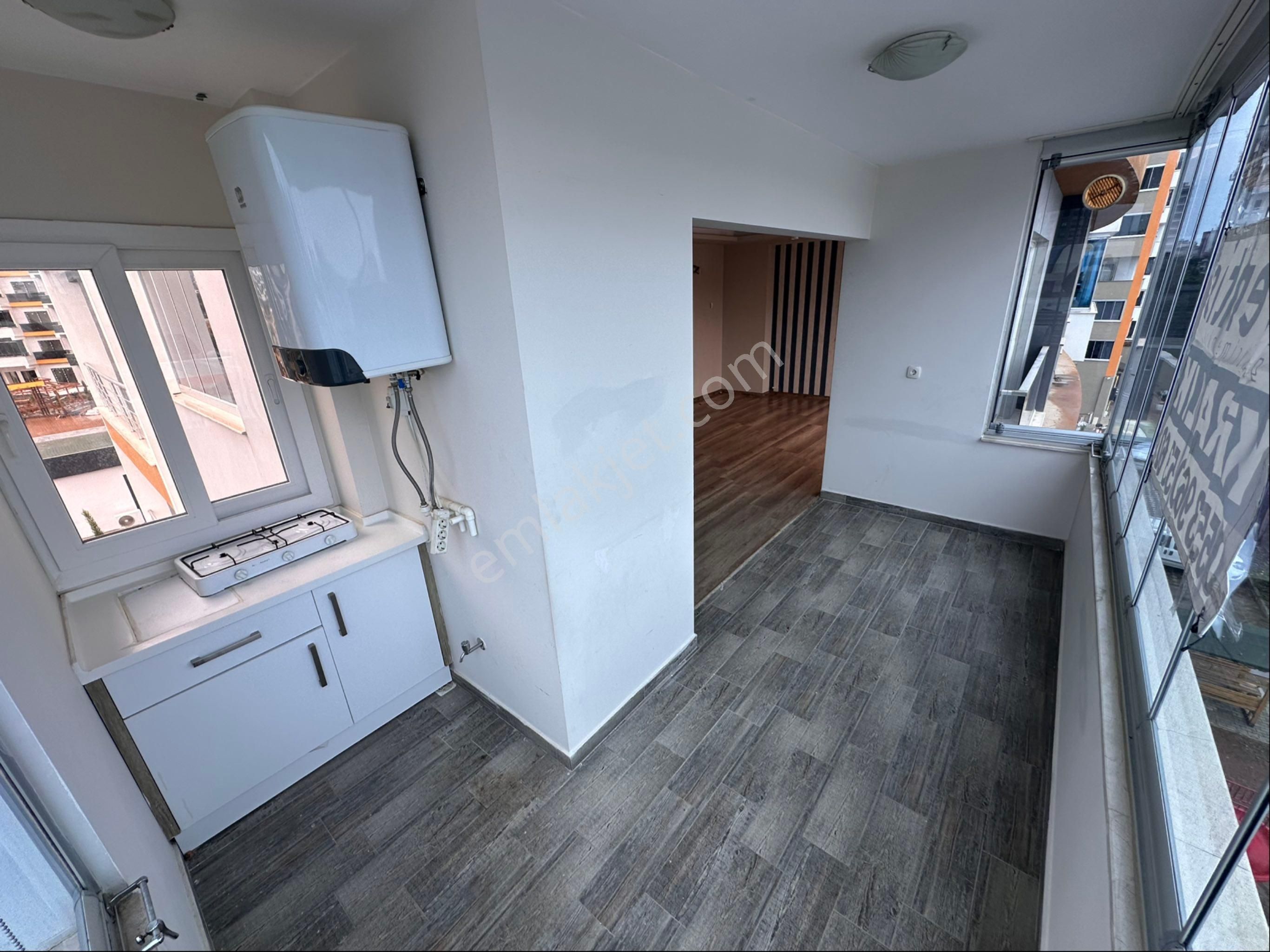 Opat Arkası Salon Mutfak Bir Ayrı Yatak Odası 3 - Görsel 8