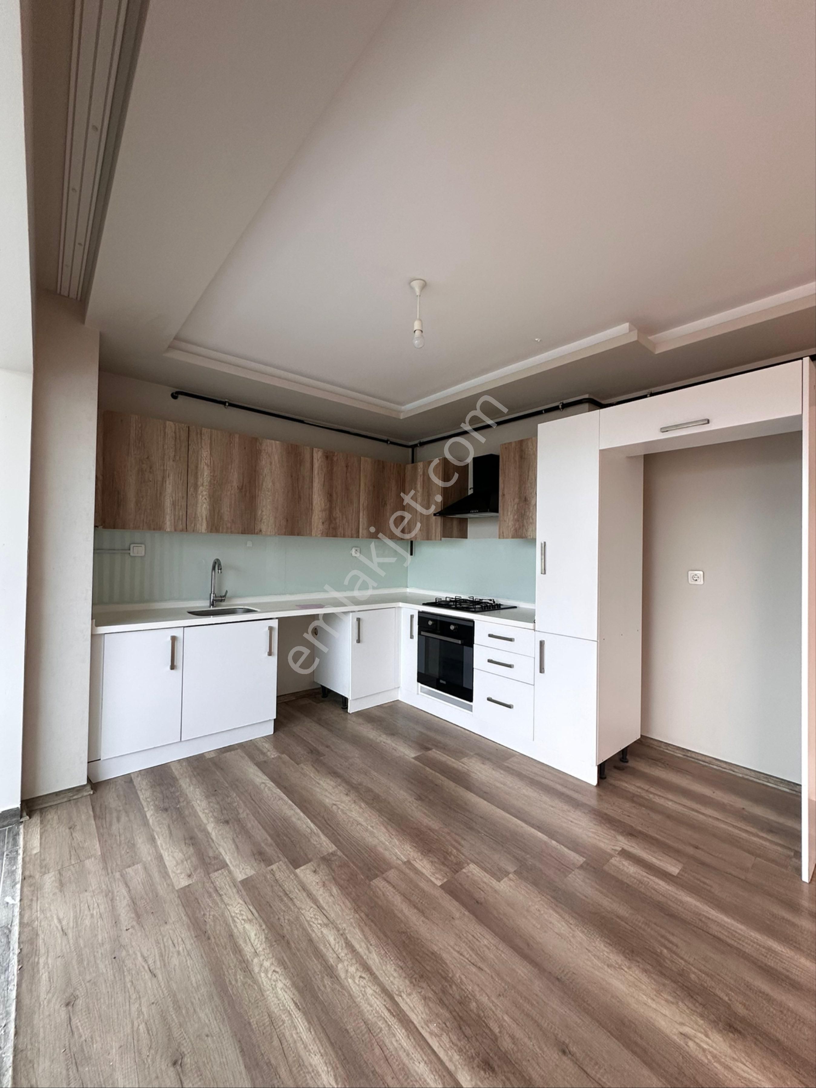 Opat Arkası Salon Mutfak Bir Ayrı Yatak Odası 3 - Görsel 3