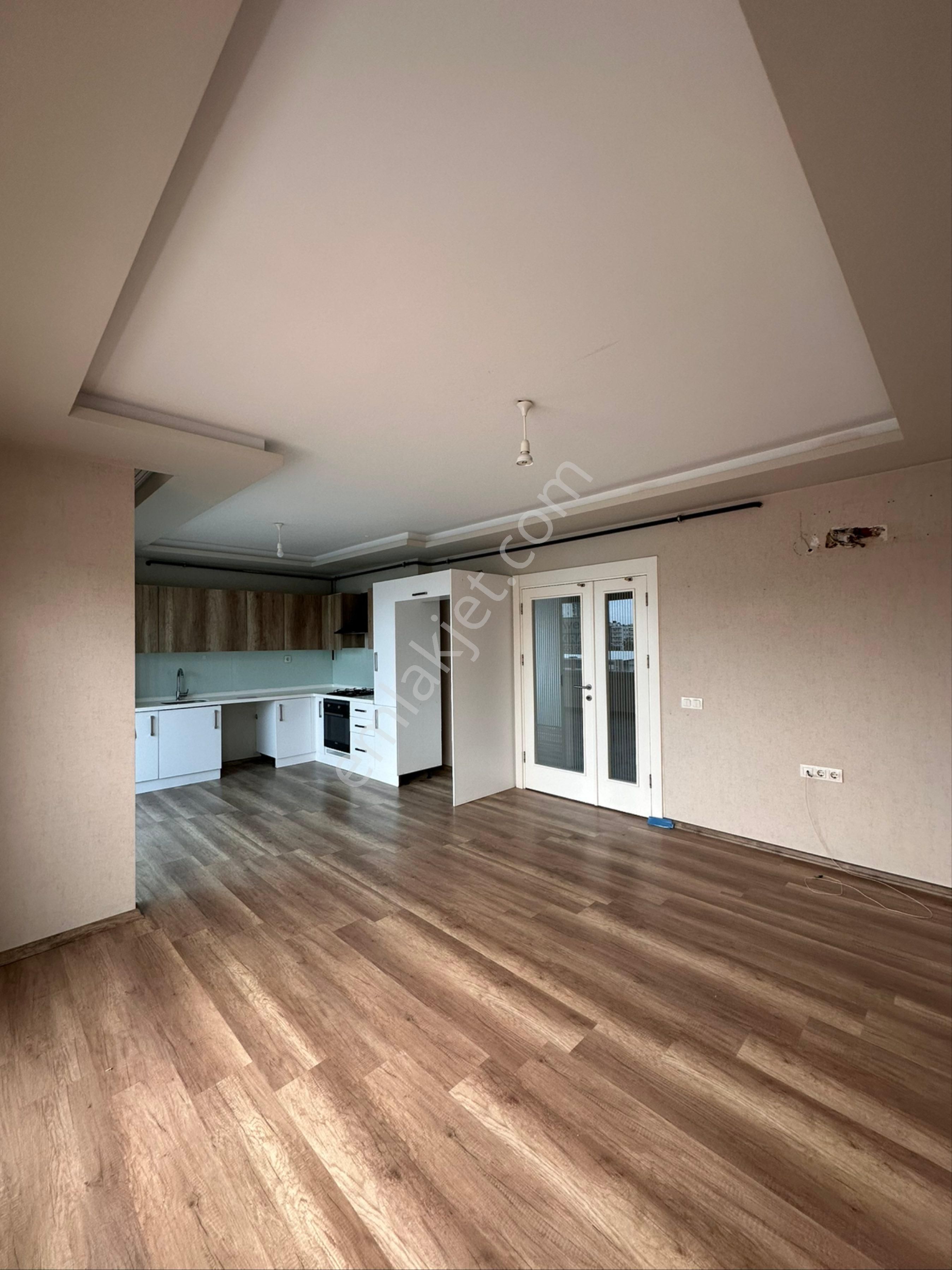 Opat Arkası Salon Mutfak Bir Ayrı Yatak Odası 3 - Görsel 2