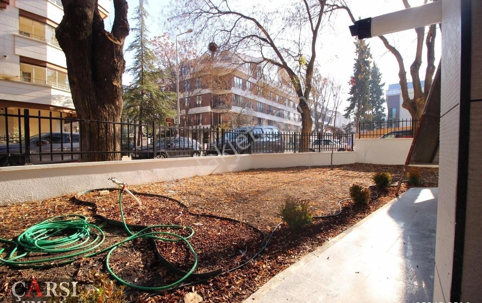 Çarşı"dan Köşe Parsel Bahçe Teras Kullanımlı Şık 3 Cepheli - Görsel 13