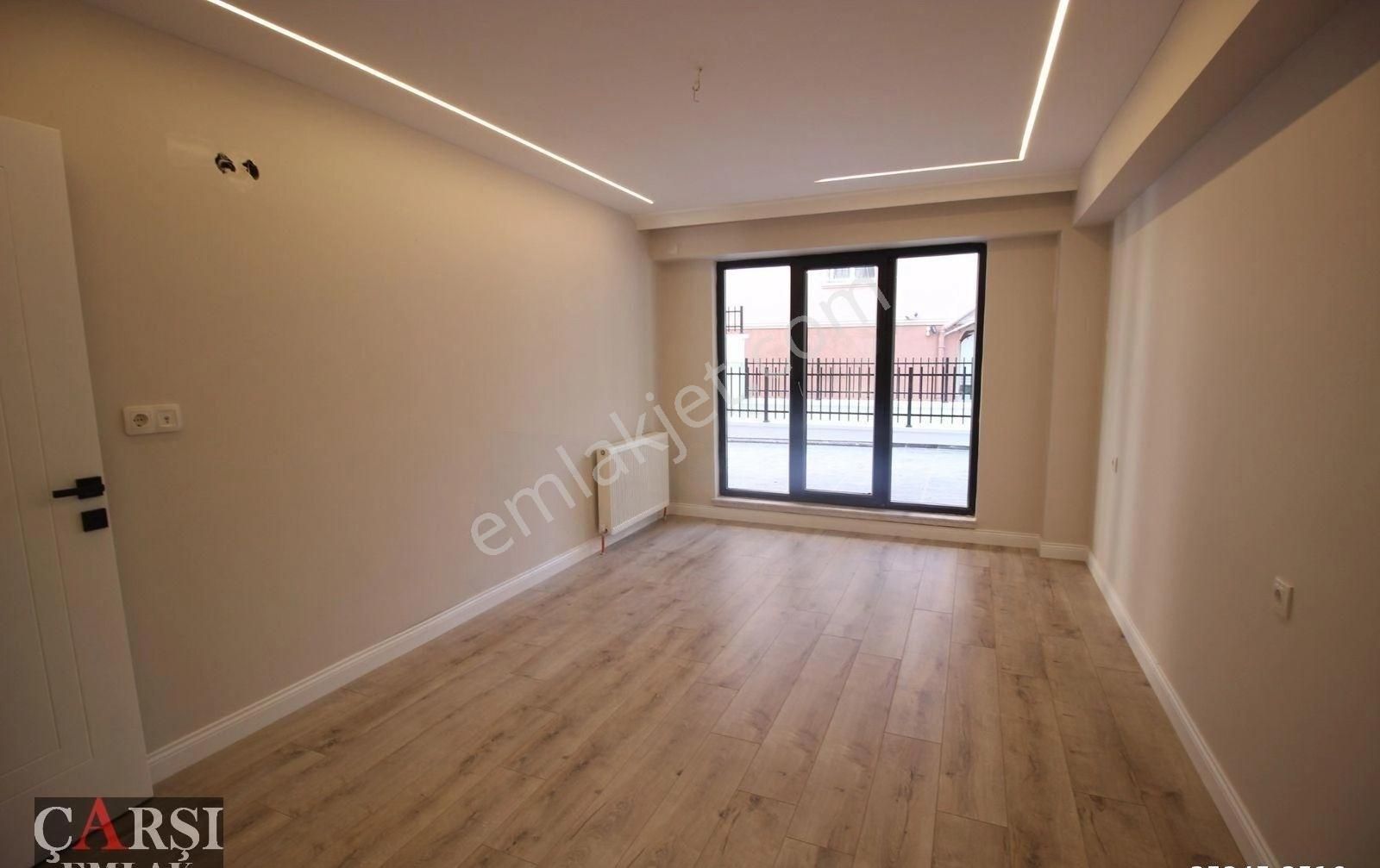 Çarşı"dan Köşe Parsel Bahçe Teras Kullanımlı Şık 3 Cepheli - Görsel 2