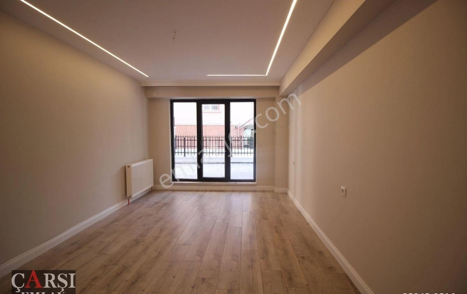 Çarşı"dan Köşe Parsel Bahçe Teras Kullanımlı Şık 3 Cepheli - Görsel 21