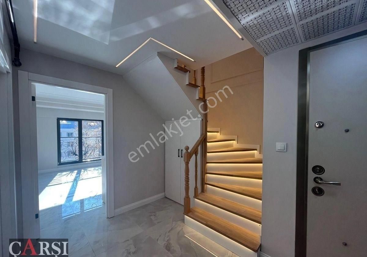 Çarşı”dan Köşe Parselde Manzaralı Dubleks Teras - Görsel 15