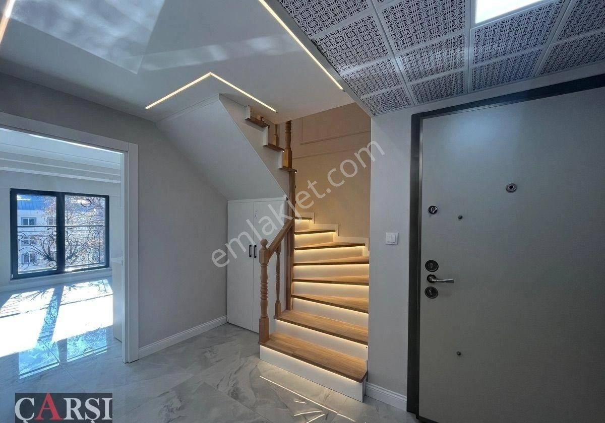 Çarşı”dan Köşe Parselde Manzaralı Dubleks Teras - Görsel 10