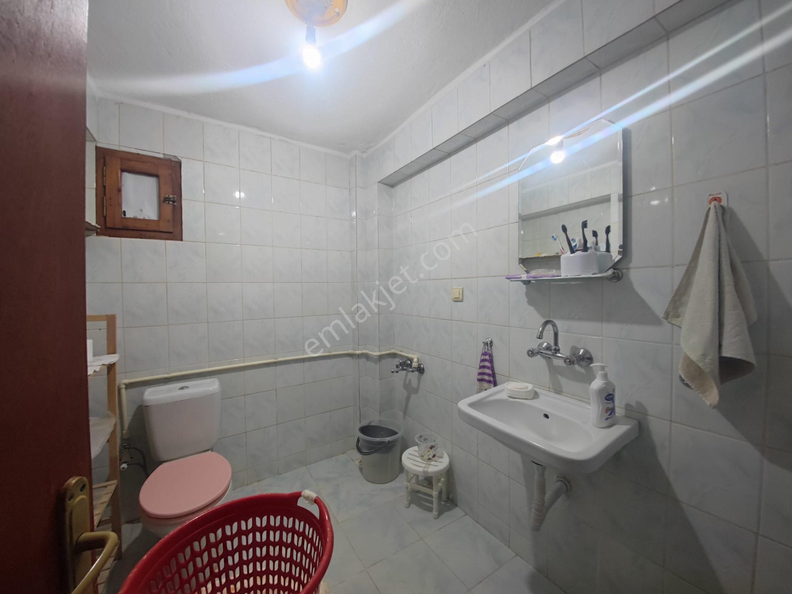 Bayram Gayrimenkulden Akşemsettin Mah 3+1 Ara Katta Salon Bağımsız Satılık Kupon Daire - Görsel 18