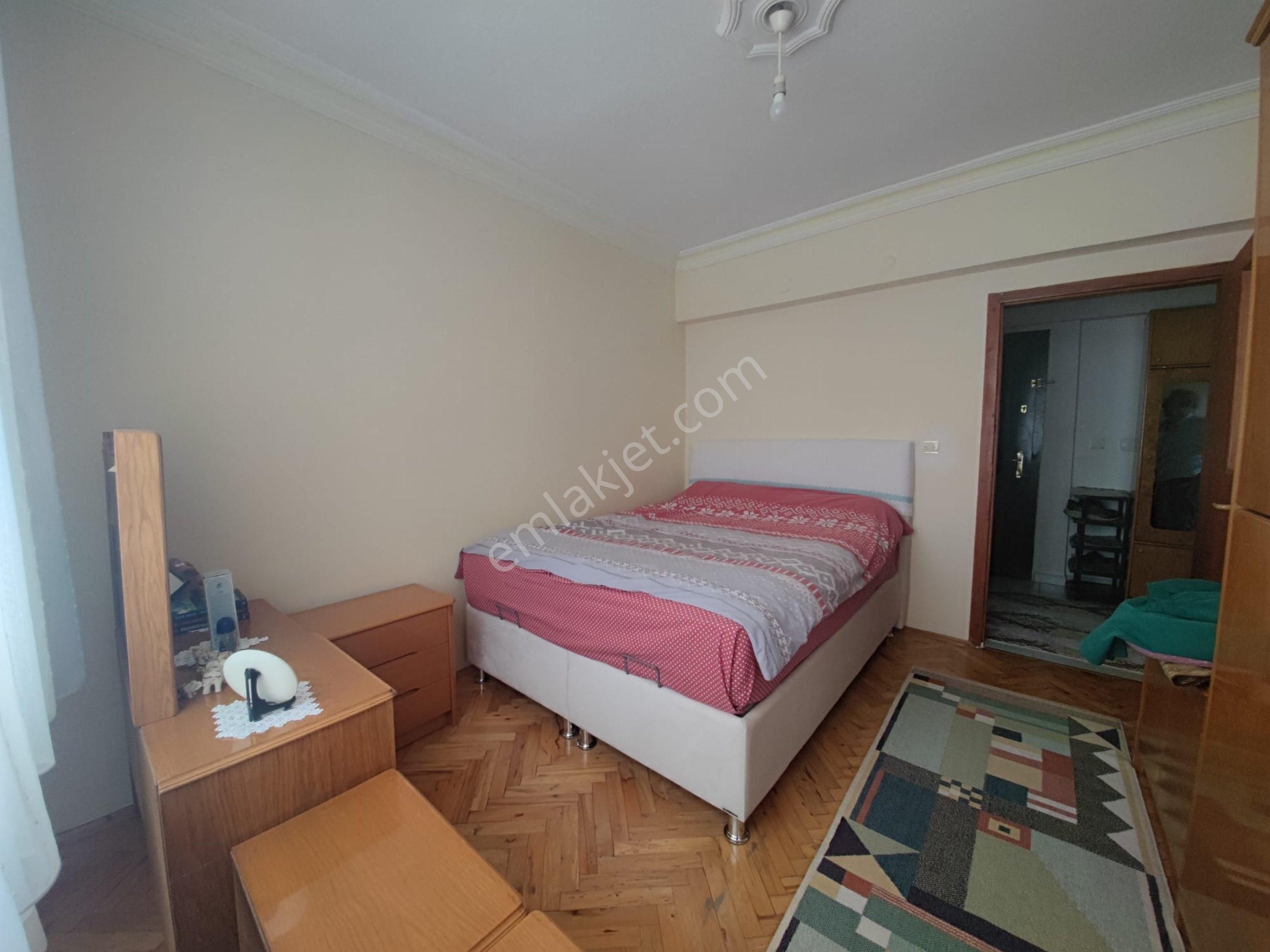 Bayram Gayrimenkulden Akşemsettin Mah 3+1 Ara Katta Salon Bağımsız Satılık Kupon Daire - Görsel 7