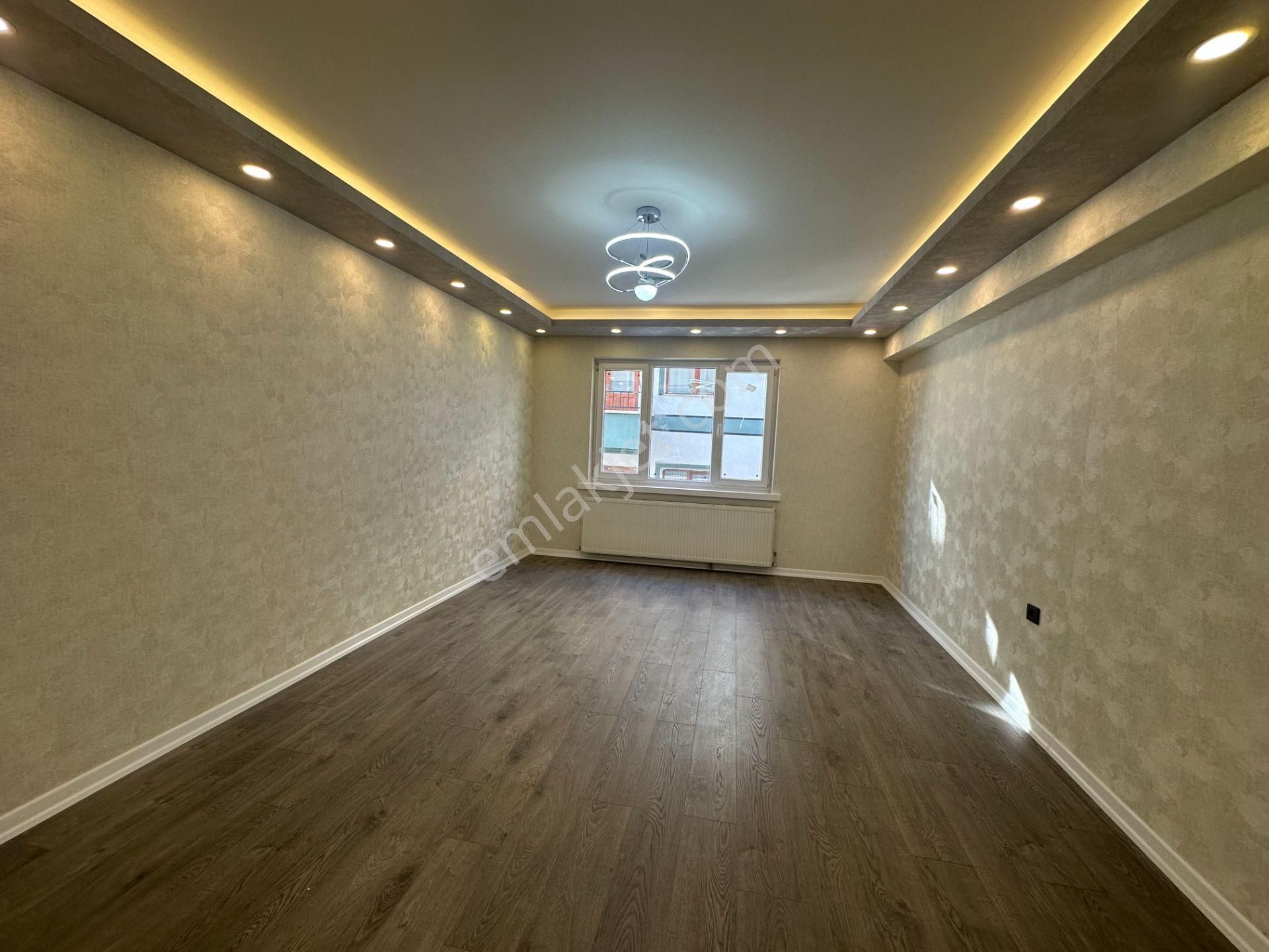 Etimesgut Süvari Mah. Gimsa Yürüme Mesafasinde Ara Kat Lüks 3+1