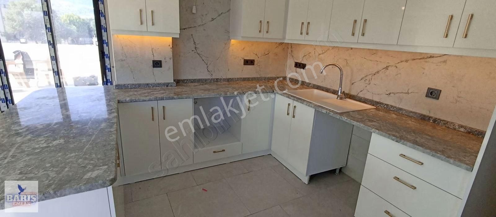 Mordoğan Barış Emlaktan Cumbalı Özel Yapım 2+1 Sıfır Villa - Görsel 28