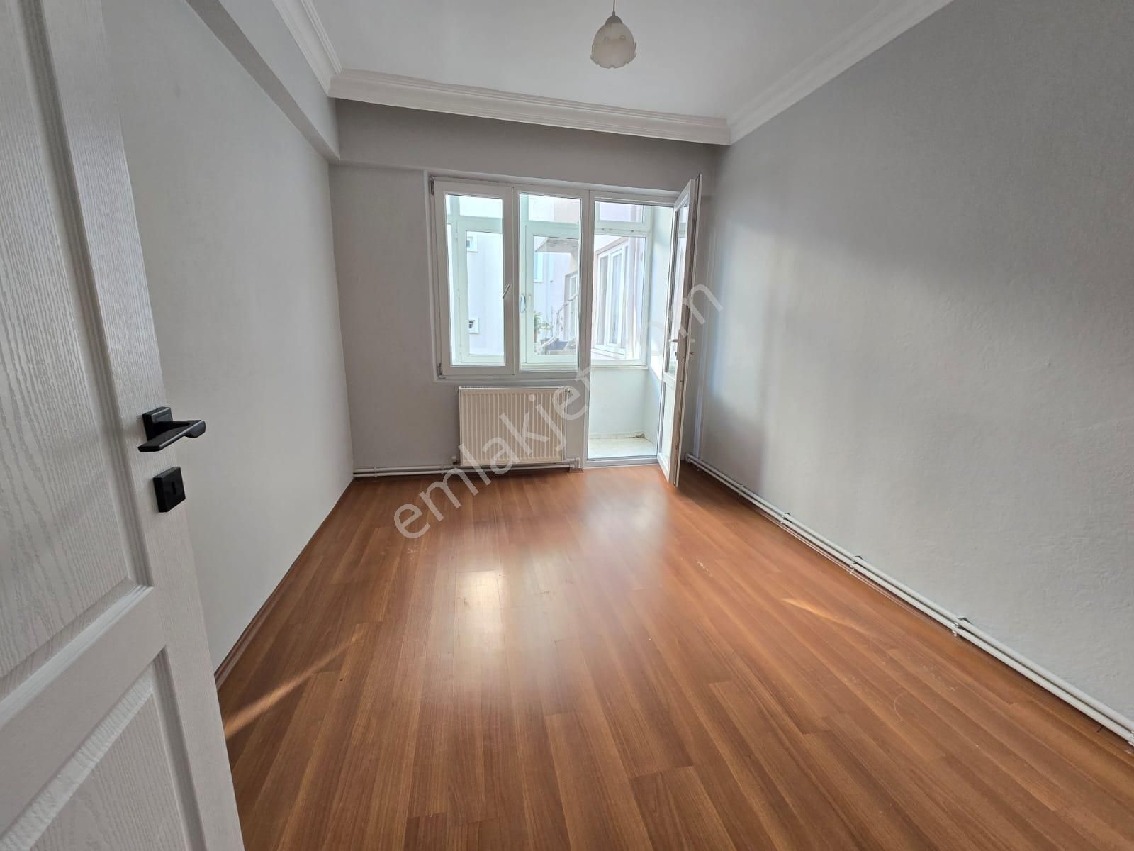 Çorluda Satılık Şinasi Kurşun Cad Yakını 3+1 Masrafsız Daire - Görsel 5