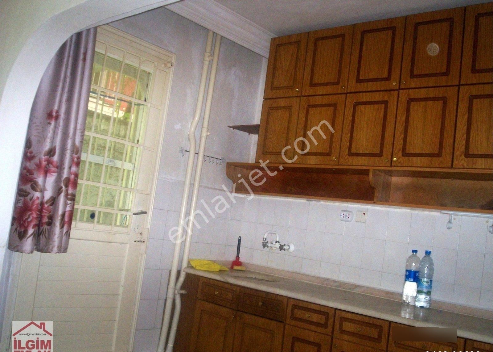 Kolej Samur Sokak'ta Kiralık 2+1 Bahçe Katı - Görsel 4