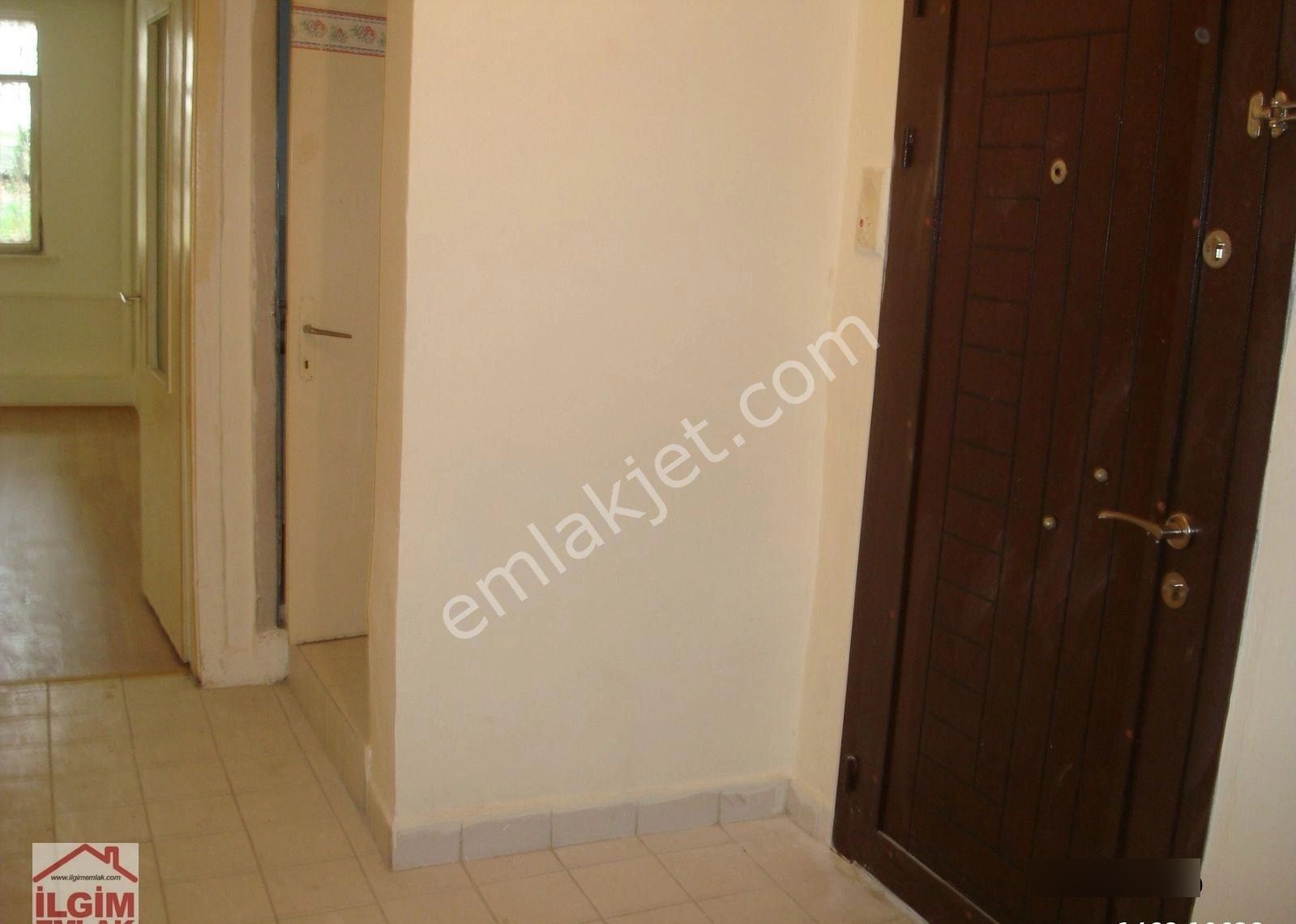 Kolej Samur Sokak'ta Kiralık 2+1 Bahçe Katı - Görsel 7