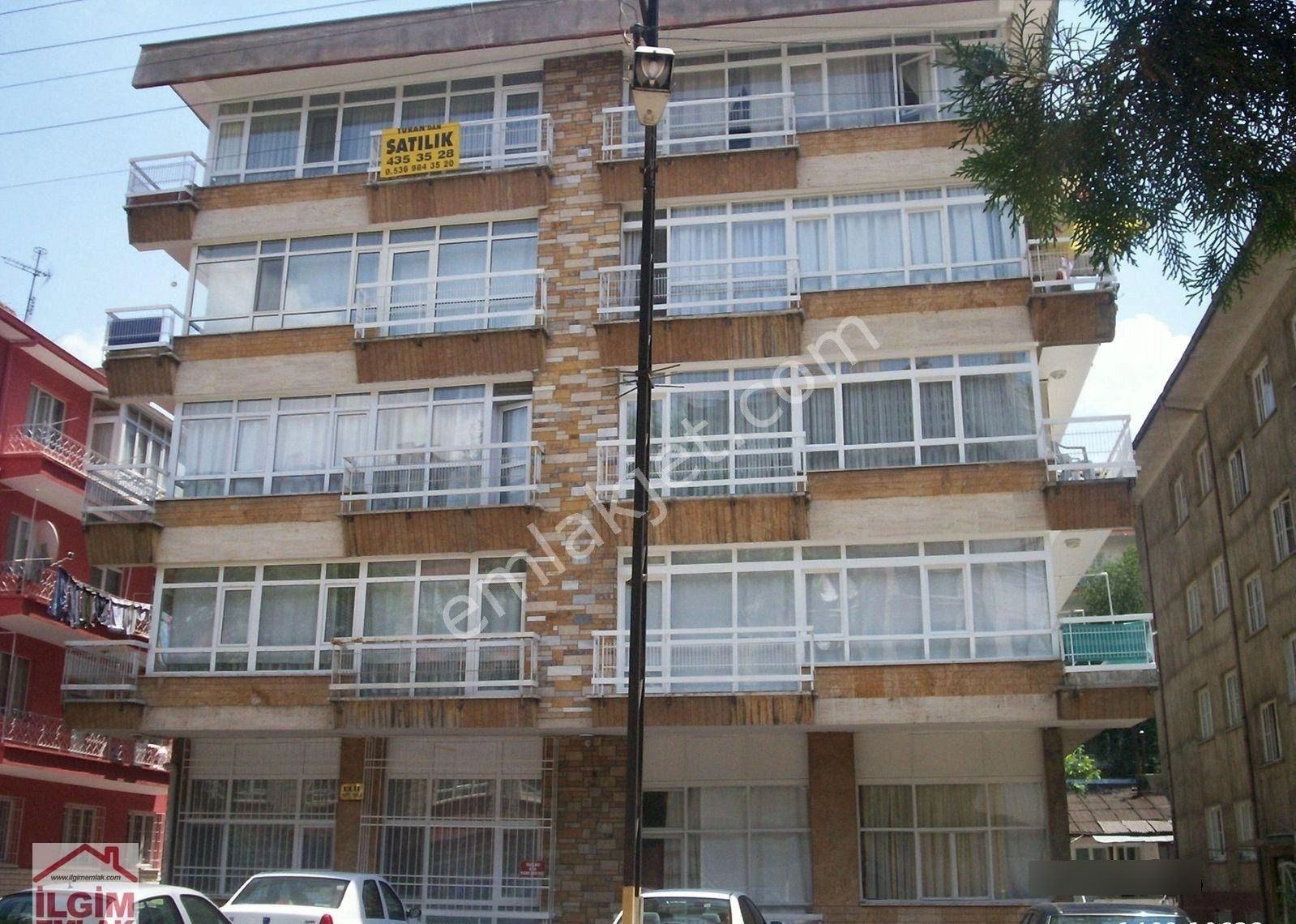 Kolej Samur Sokak'ta Kiralık 2+1 Bahçe Katı - Görsel 12