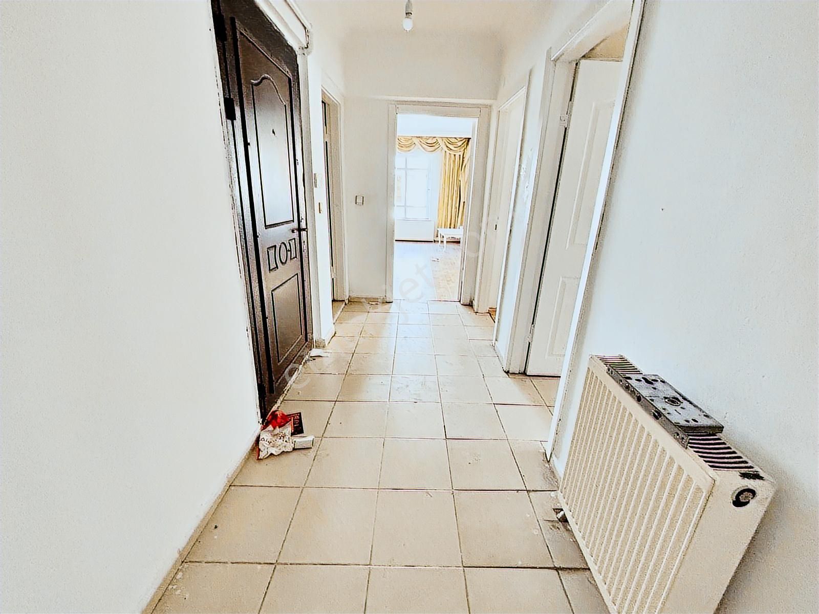Valentia'dan Cadde Yakını Ara Katta Kiralık 3+1 Daire !!! - Görsel 24