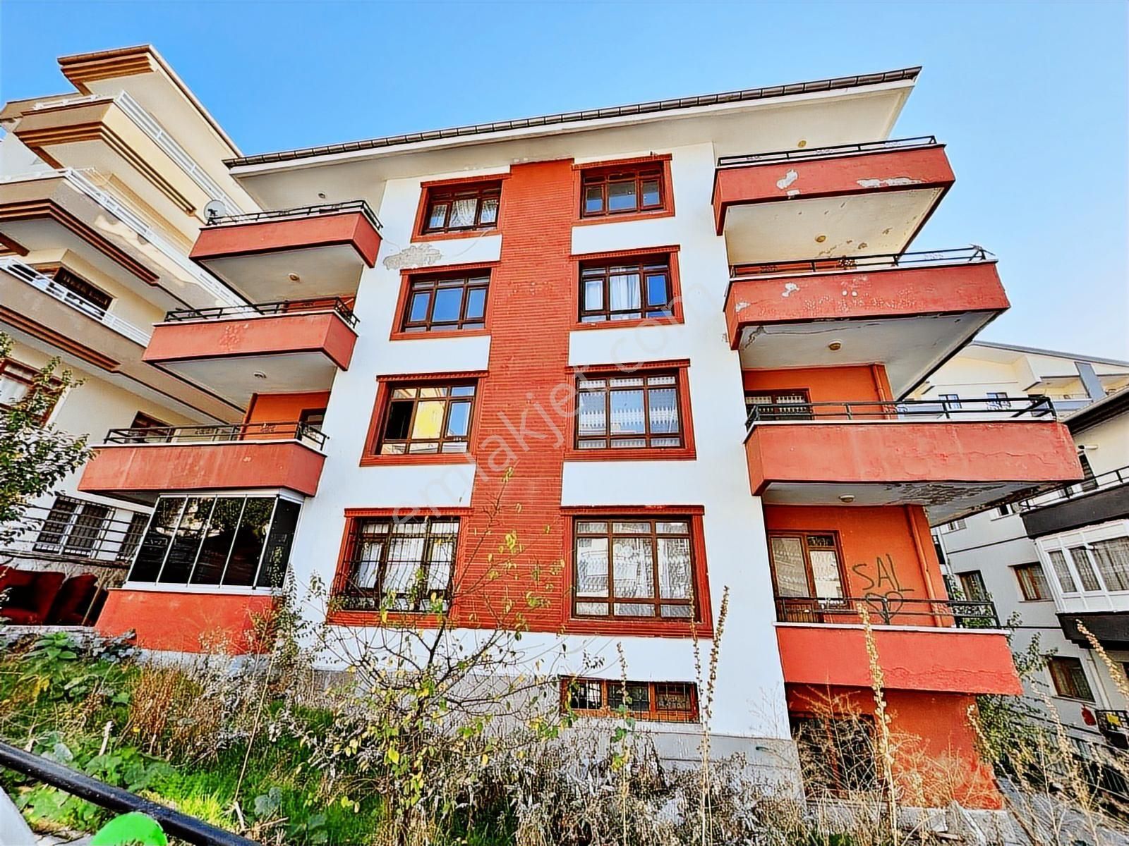 Valentia'dan Cadde Yakını Ara Katta Kiralık 3+1 Daire !!! - Görsel 21