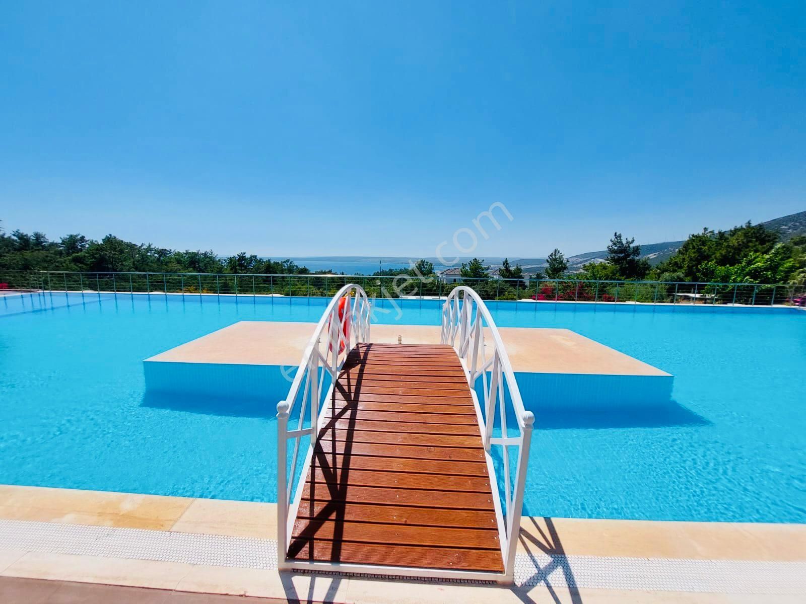 Özel Site İçinde Eşyalı | Köşe Konumlu, Manzaralı 2+1 Yazlık Daire - Görsel 8