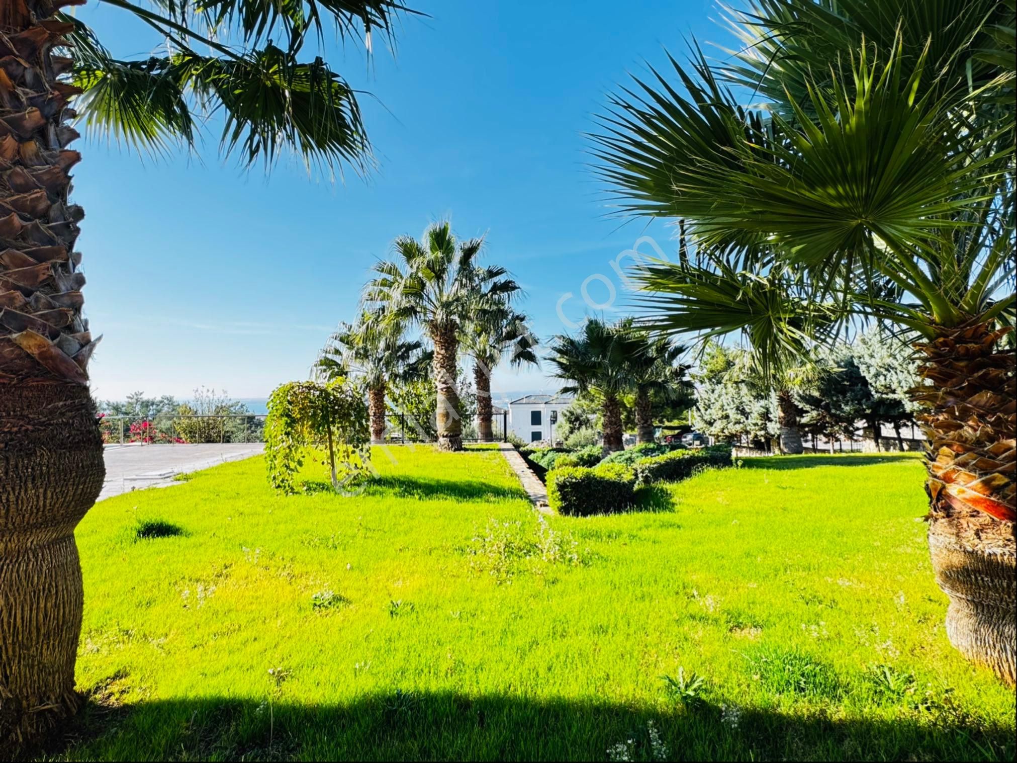 Özel Site İçinde Eşyalı | Köşe Konumlu, Manzaralı 2+1 Yazlık Daire - Görsel 10