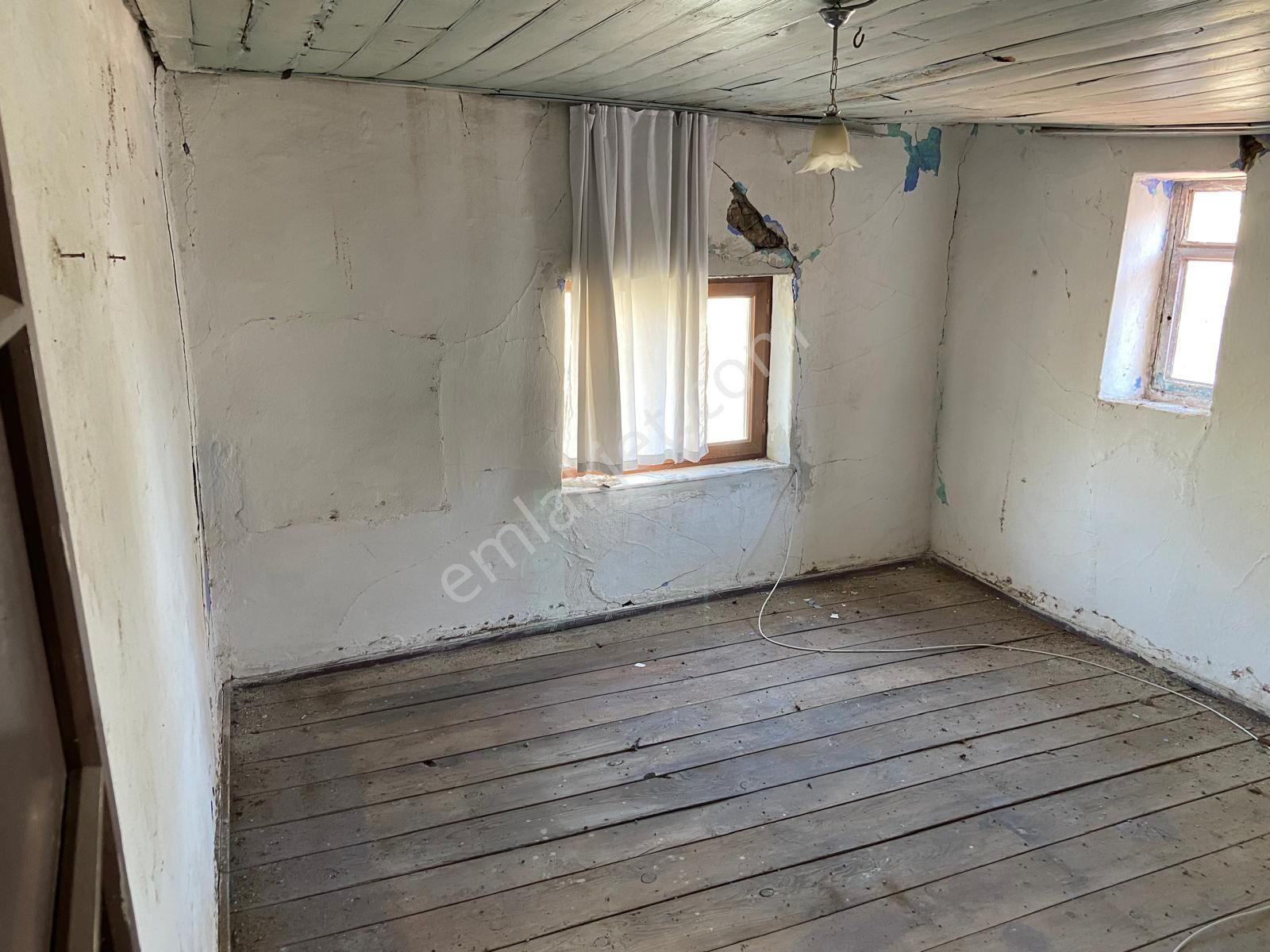 Balıkesir Ayvalık Kücükköy De Satılık Mustakil Ev.bahceli. - Görsel 8