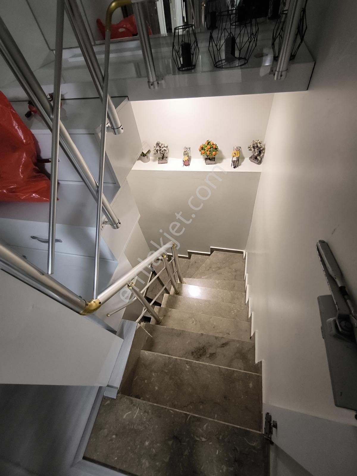 Çekmeköy Hamidiye De, Özel Tasarım 3+1 Bahçeli Ters Dubleks - Görsel 23