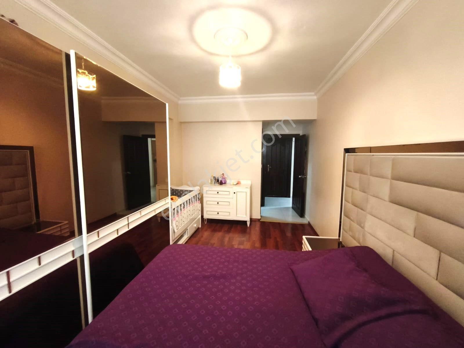 Atanora Vadi'den Dikmen Merkezde Asansörlü 2 Banyolu Geniş Metraj Cadde Paraleli 3+1 - Görsel 3