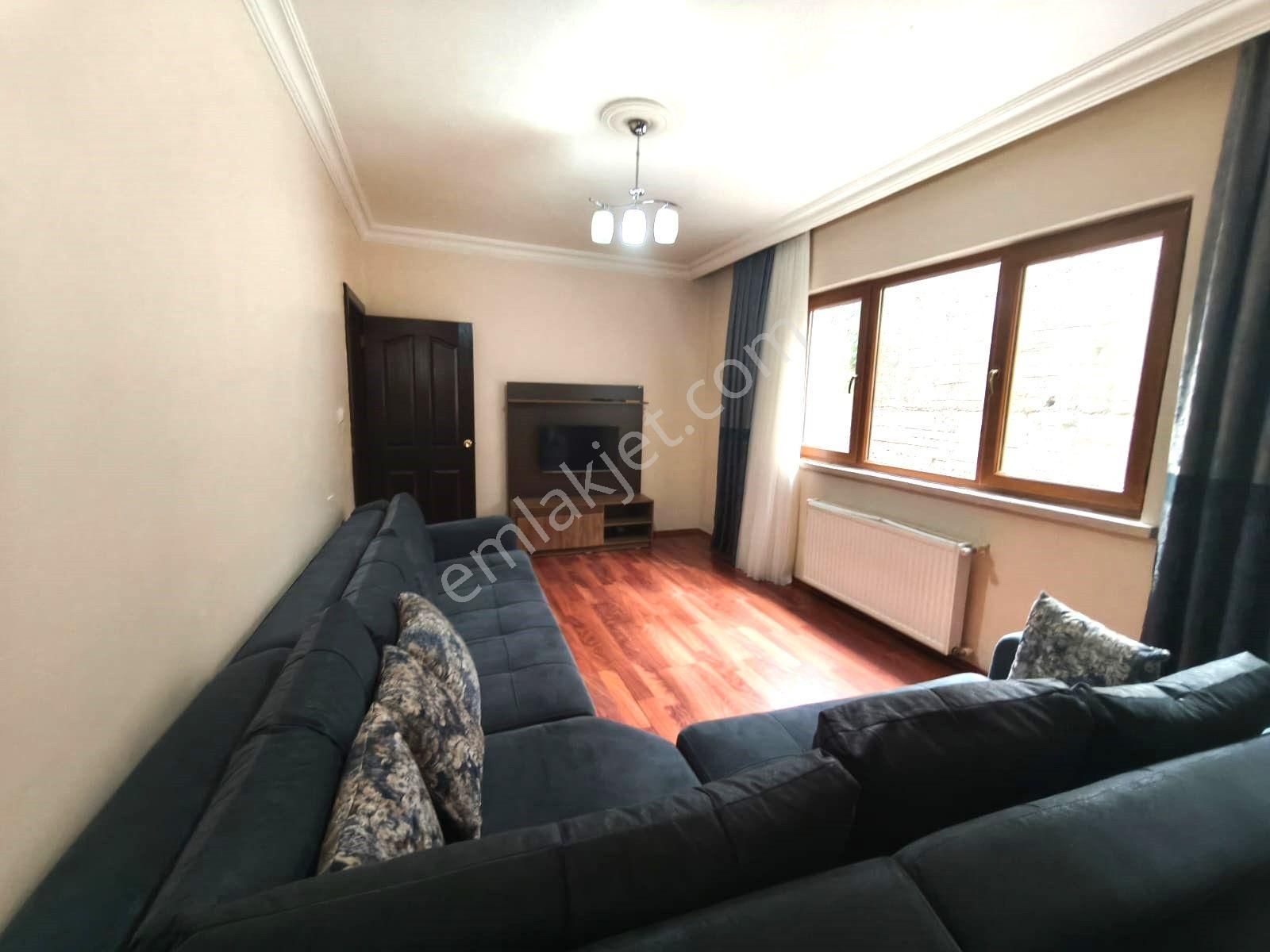 Atanora Vadi'den Dikmen Merkezde Asansörlü 2 Banyolu Geniş Metraj Cadde Paraleli 3+1 - Görsel 23