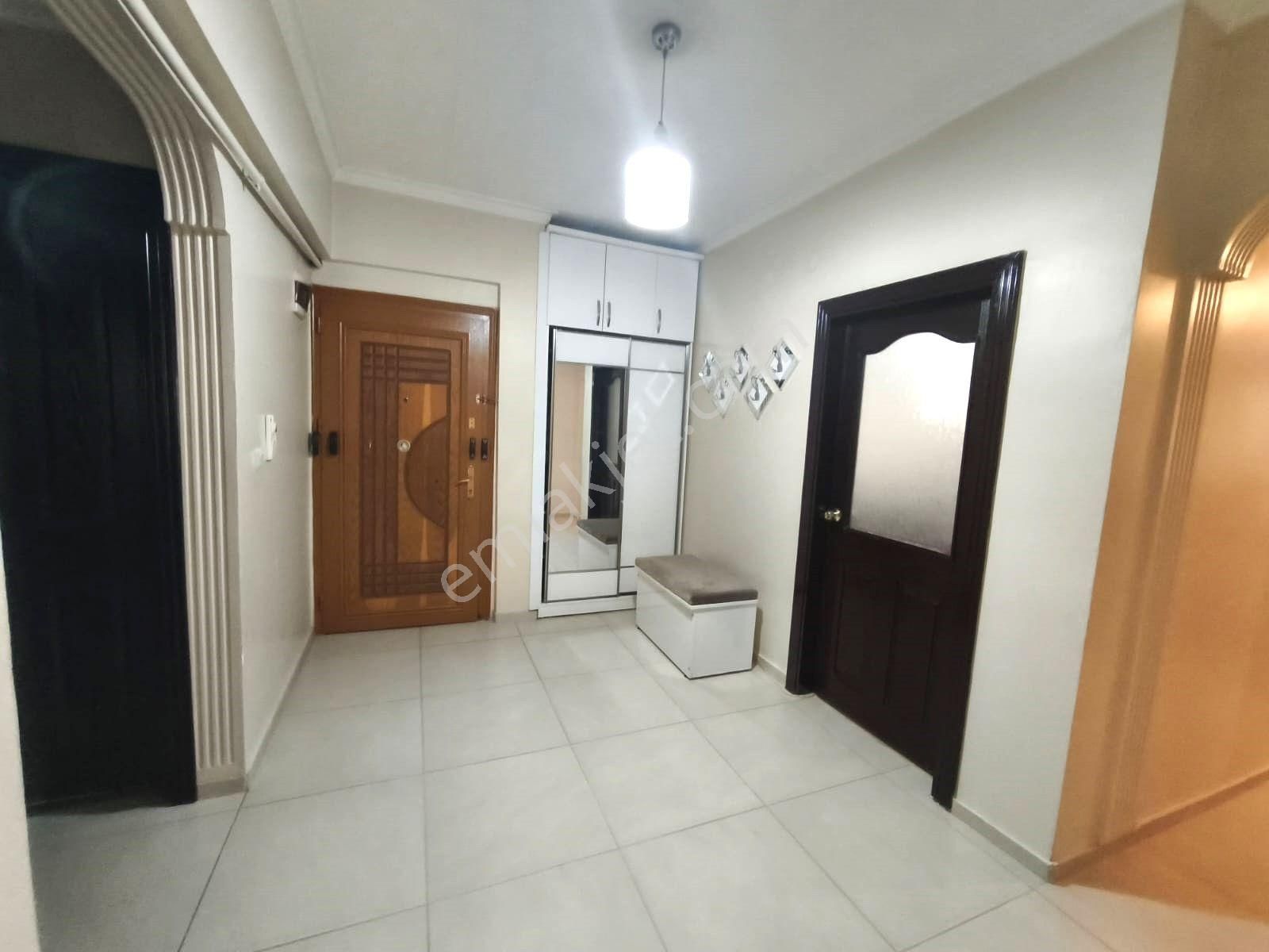 Atanora Vadi'den Dikmen Merkezde Asansörlü 2 Banyolu Geniş Metraj Cadde Paraleli 3+1 - Görsel 31