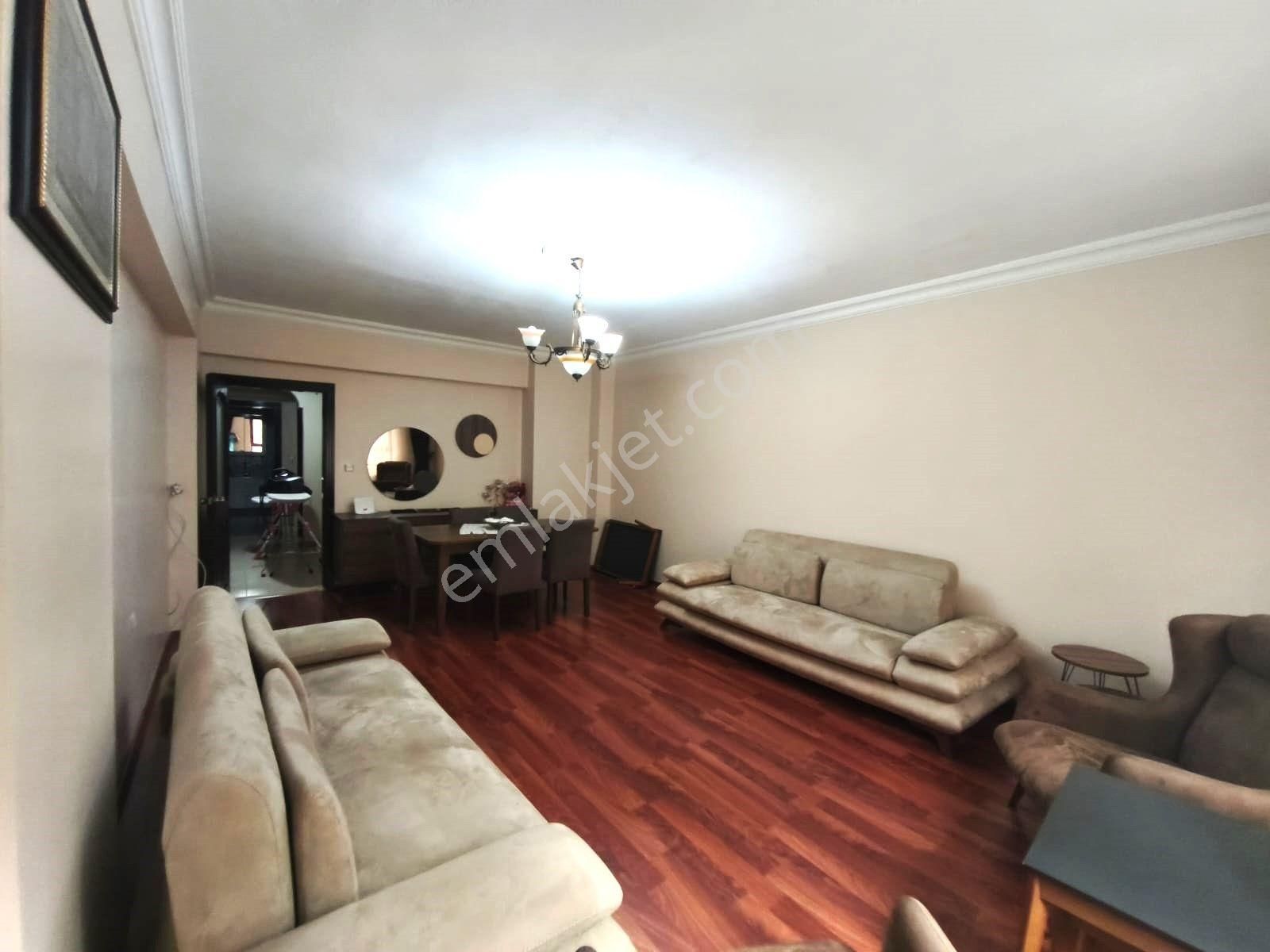 Atanora Vadi'den Dikmen Merkezde Asansörlü 2 Banyolu Geniş Metraj Cadde Paraleli 3+1 - Görsel 21