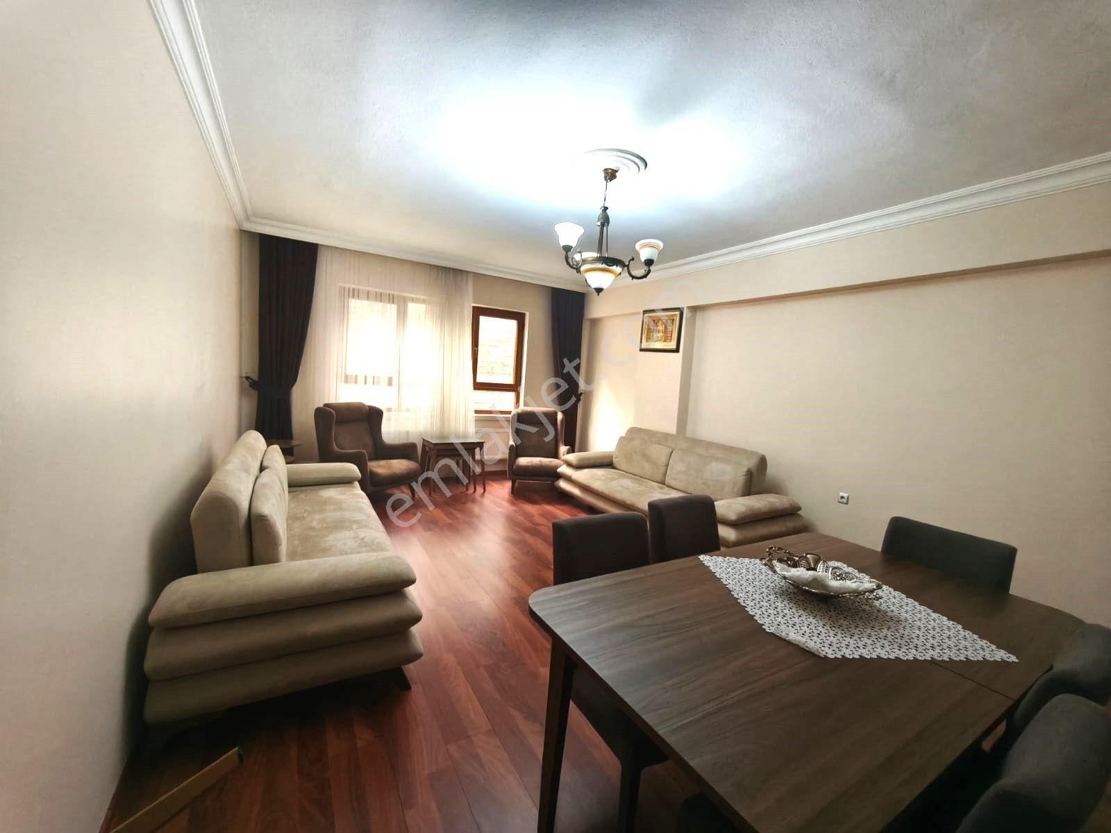 Atanora Vadi'den Dikmen Merkezde Asansörlü 2 Banyolu Geniş Metraj Cadde Paraleli 3+1 - Görsel 22