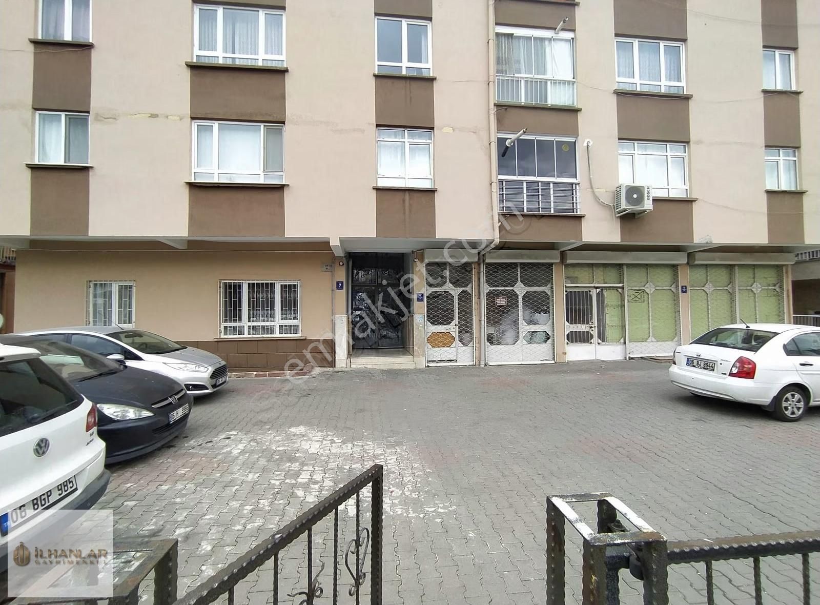 Nuri Pamir Cad.paraleli Metro Yakını Temiz Kiralık 3+1 Daire - Görsel 17