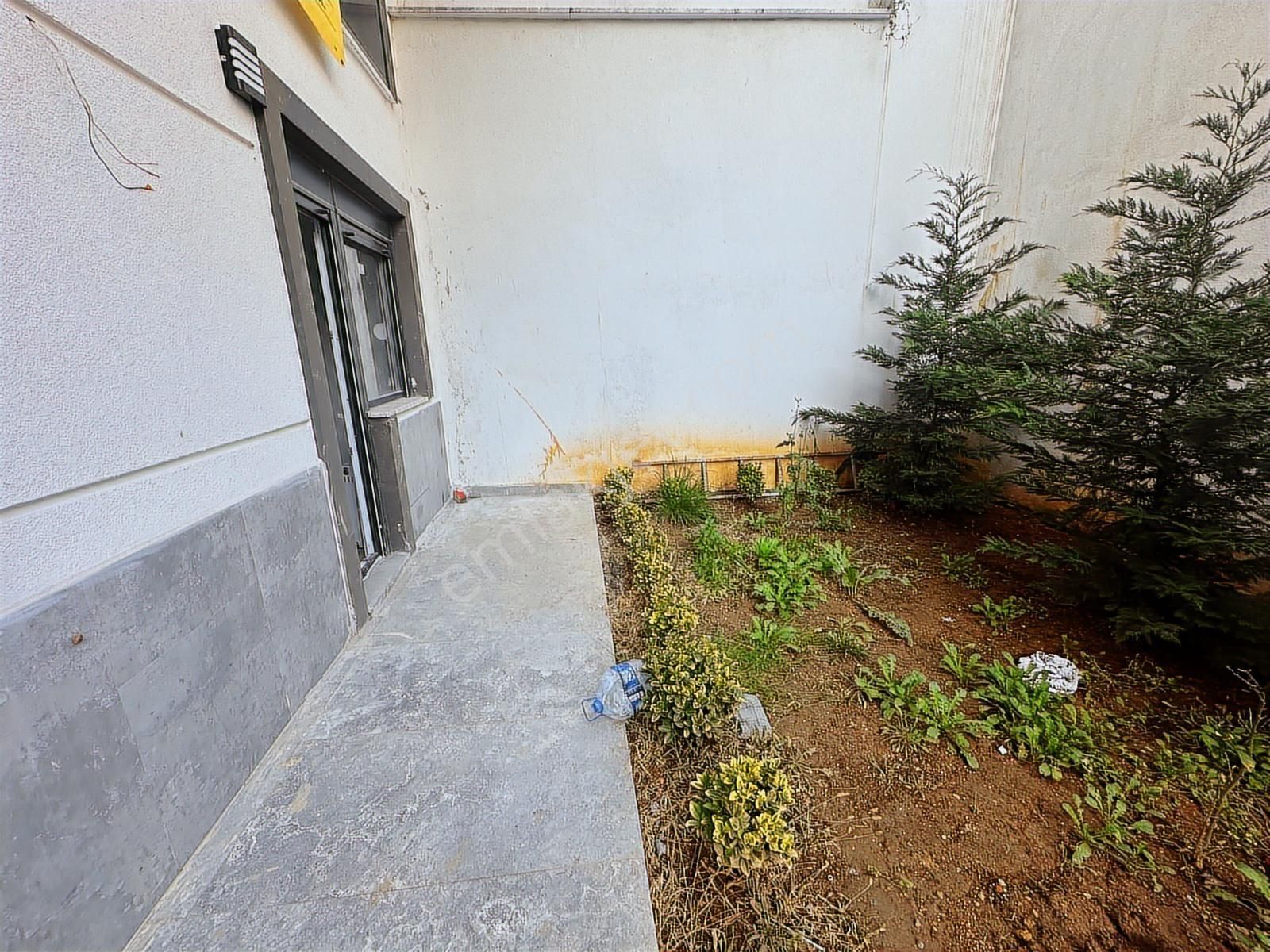 Tamiş'den Altıntepe'de 1 Yıllık Binada Müstakil Bahçe Teraslı2+1 - Görsel 13