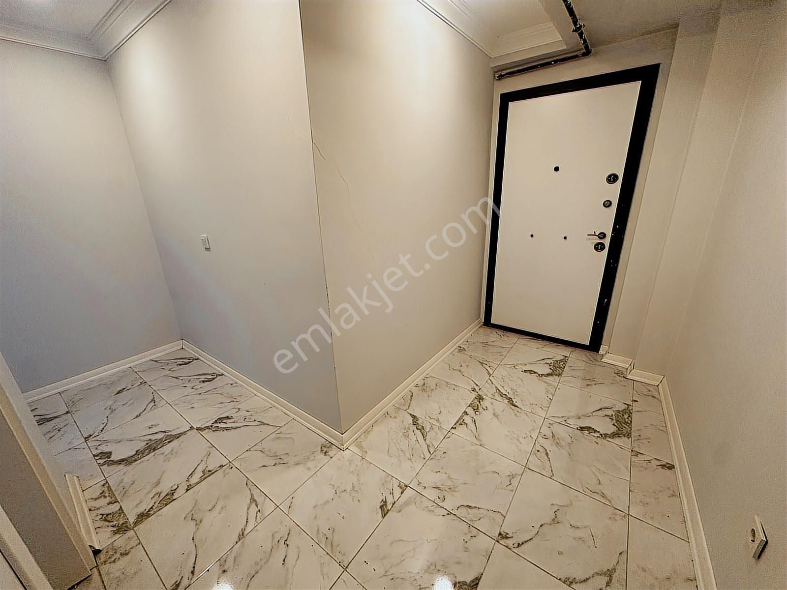 Tamiş'den Altıntepe'de 1 Yıllık Binada Müstakil Bahçe Teraslı2+1 - Görsel 25