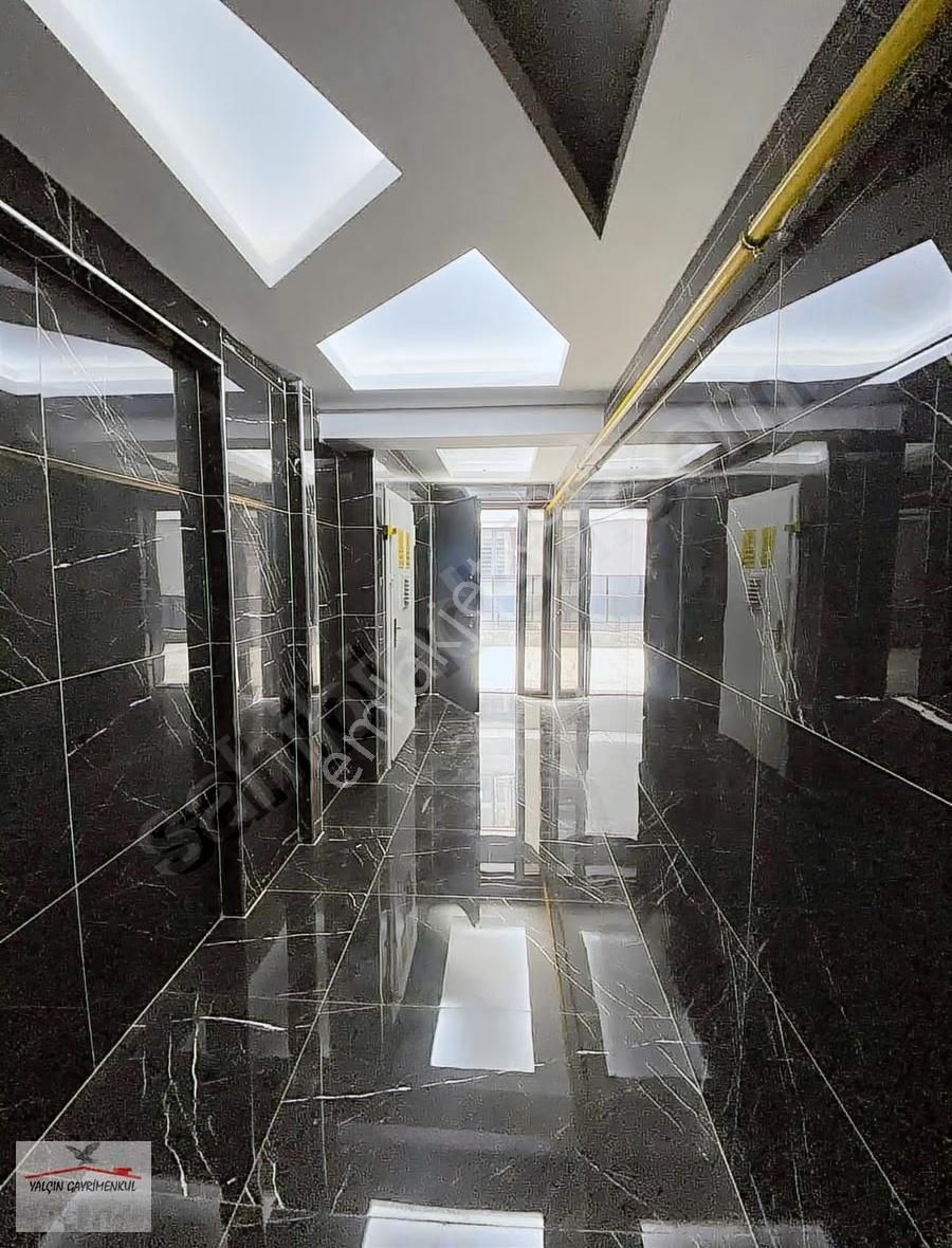 Atakumda Ulaşıma Yakın Sıfır Eşyalı Geniş Sıfır 1+1 Satılk Daire - Görsel 10