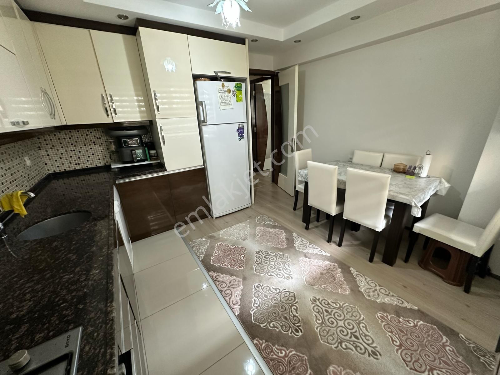 Şengül Gayrimenkul'den Adaletin En Güzel Yerinde Satılık Daire - Görsel 6