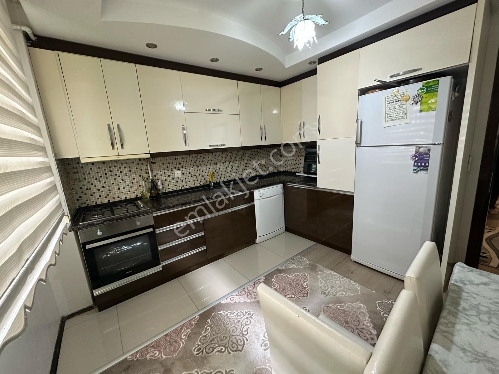 Şengül Gayrimenkul'den Adaletin En Güzel Yerinde Satılık Daire - Görsel 2