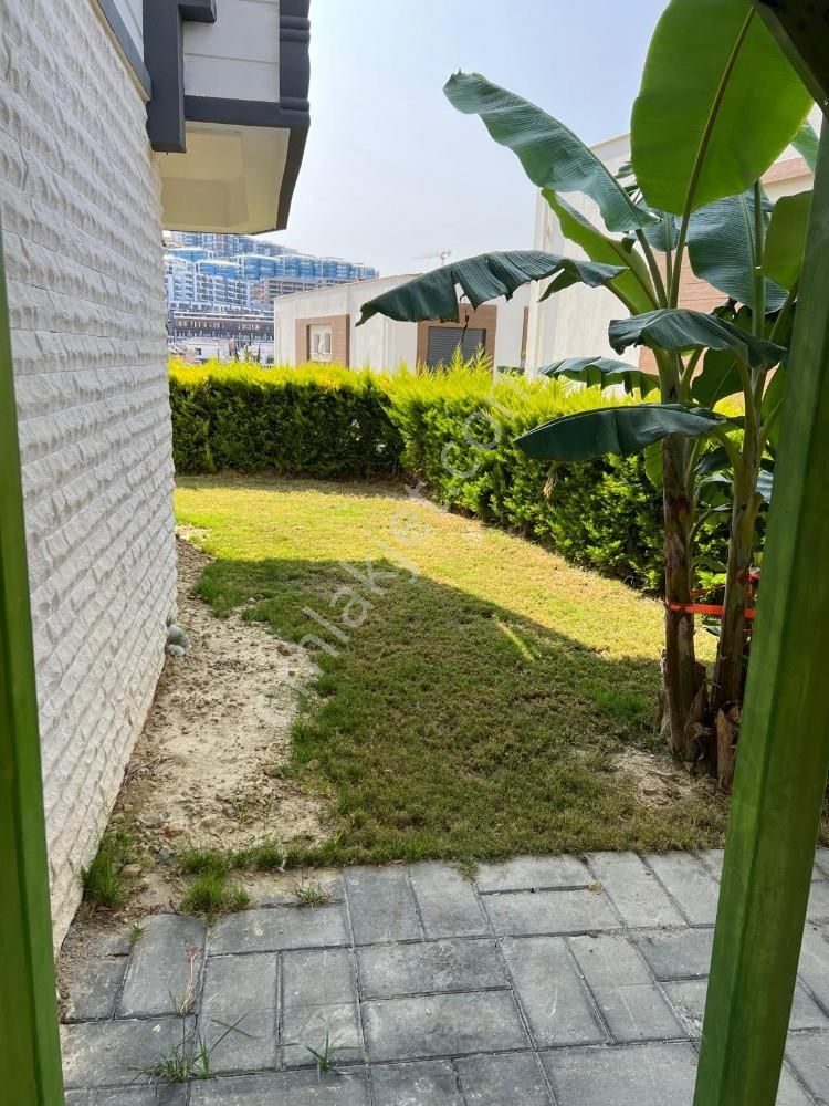 Kuşadası Kadınlar Denizi Satılık Sıfır Villalar - Görsel 2