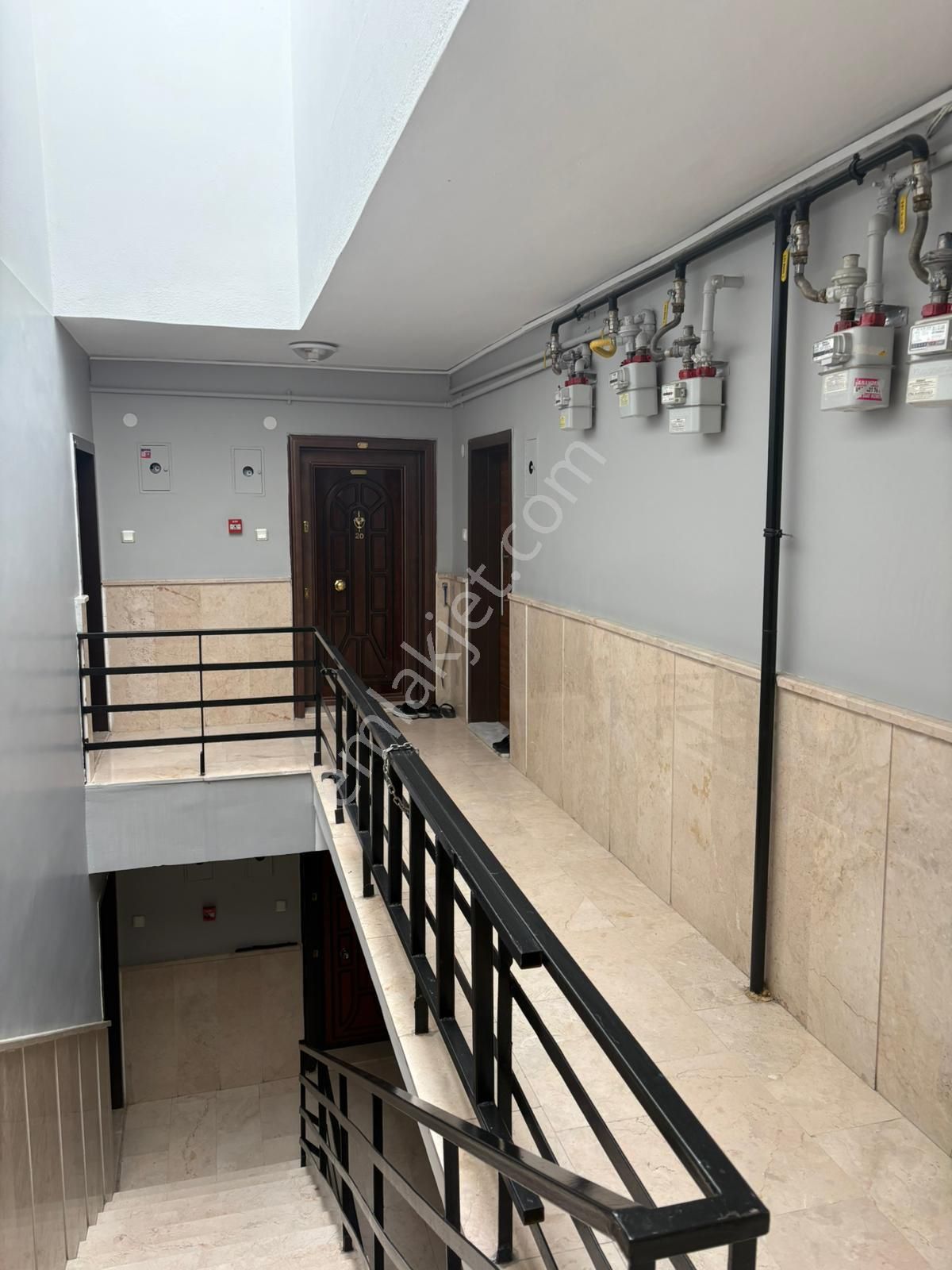 Göral Emlaktan 3+1 Dikmen Caddesi Yakını Full Yapılı 2 Oda Bağımlı 3 Kat - Görsel 9