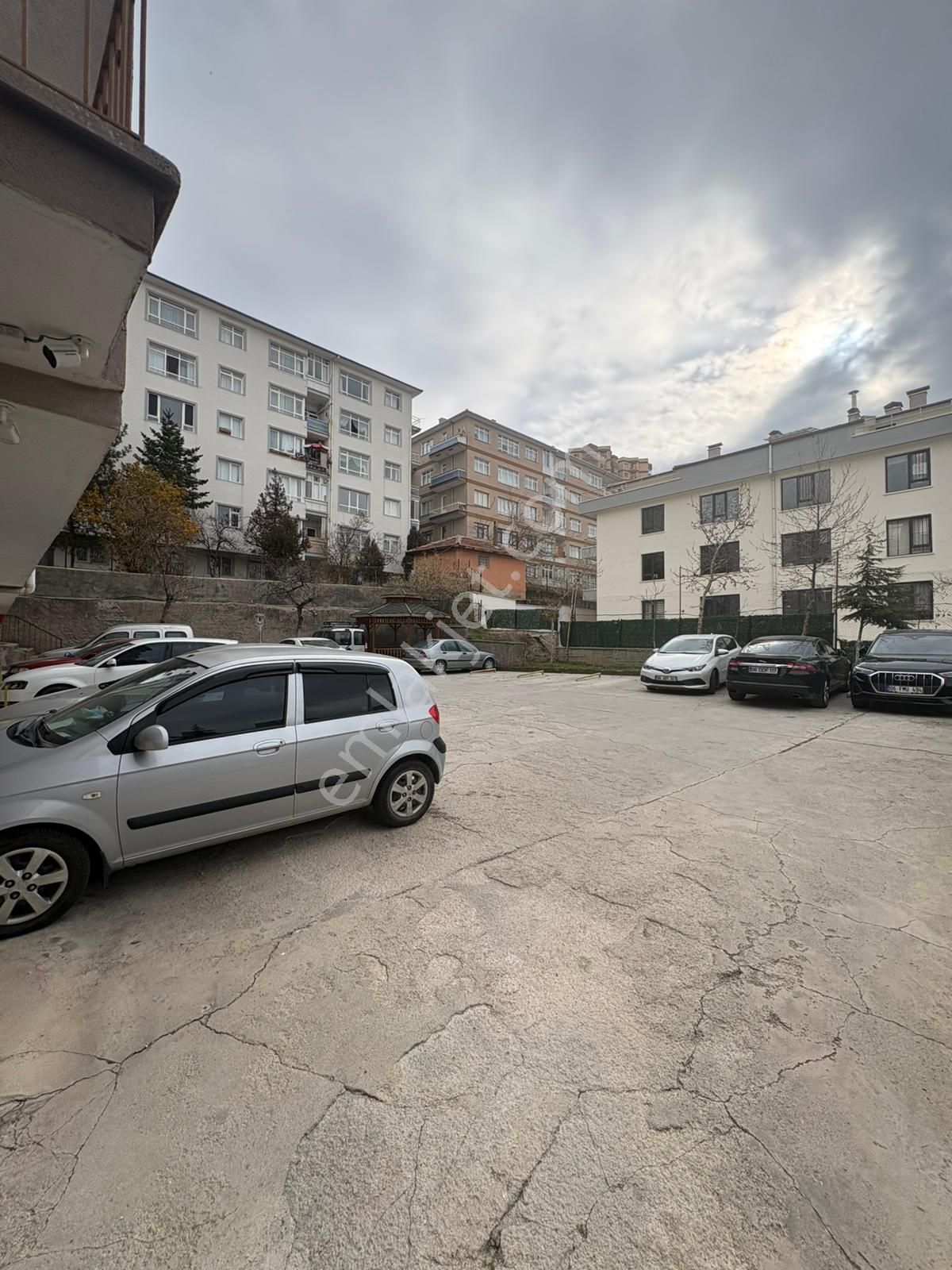 Göral Emlaktan 3+1 Dikmen Caddesi Yakını Full Yapılı 2 Oda Bağımlı 3 Kat - Görsel 6