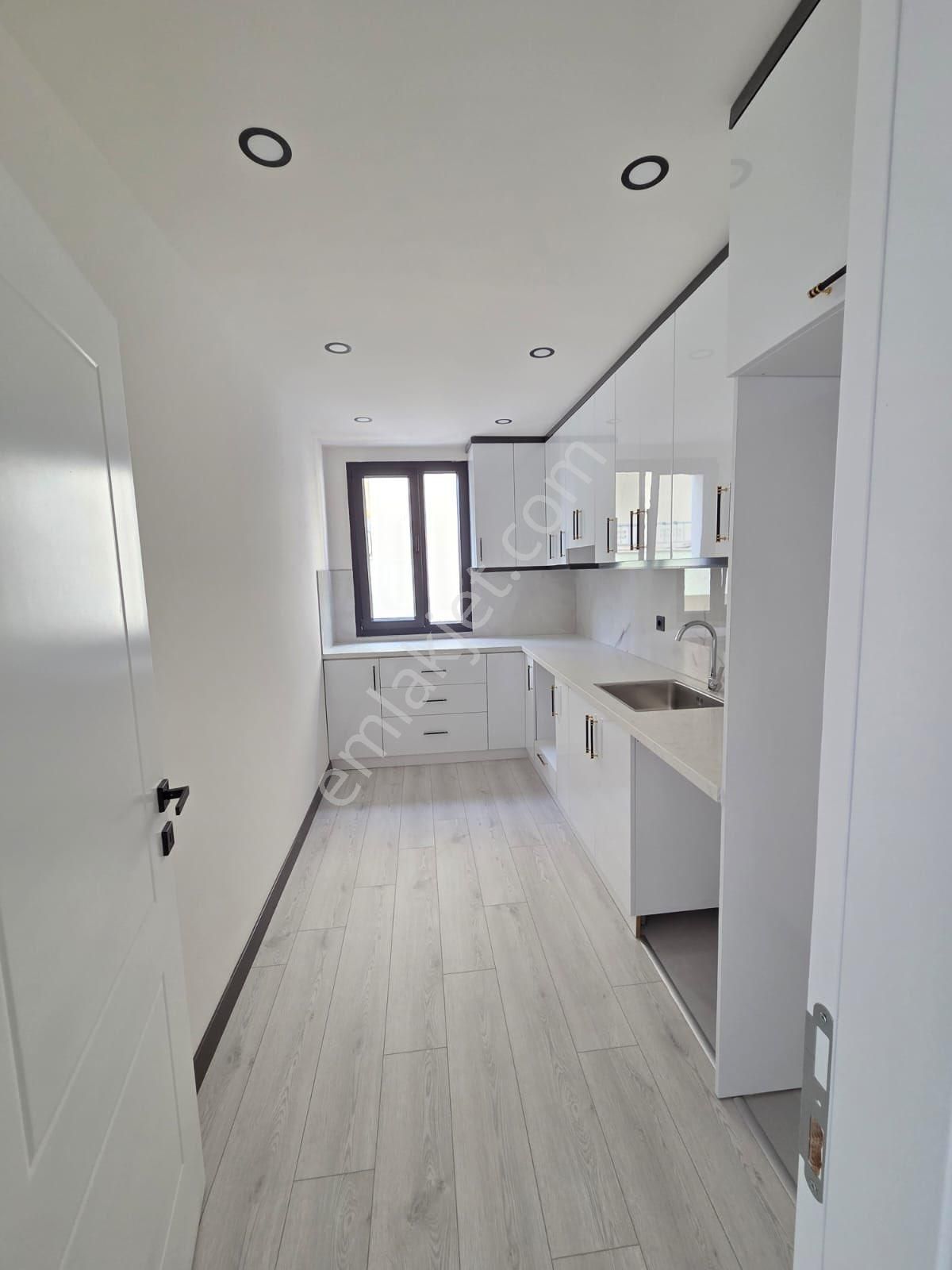 Didim Merkezi Konumda Satılık 2+1 Ayrı Mutfak Sıfır Daire - Görsel 9