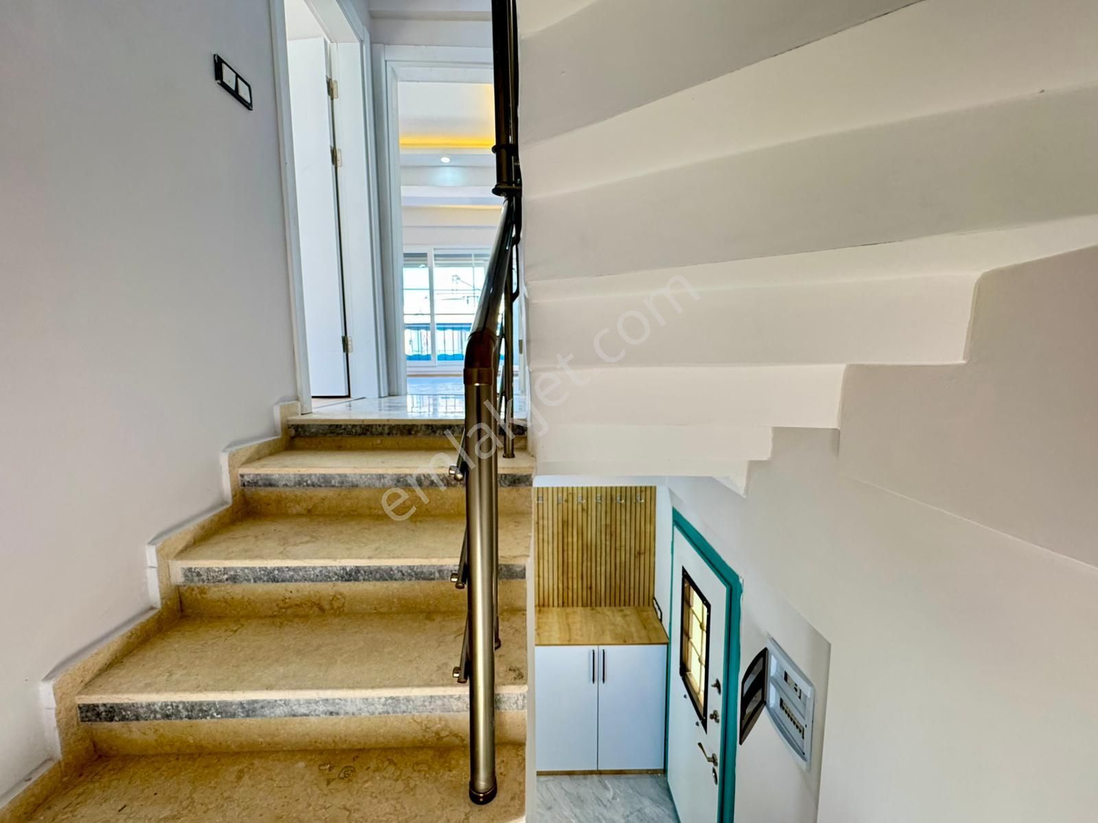 Denize Ve Anayola Yakın, 5+1 ,zemin Katta Odası Olan Lüx Villa! - Görsel 21