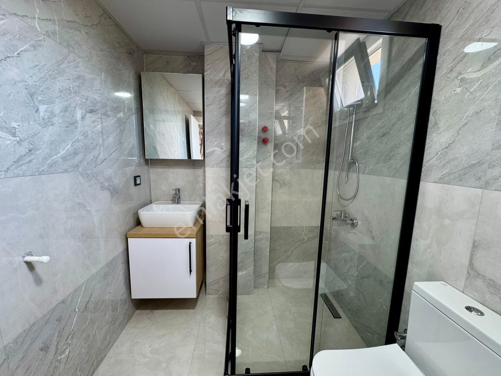 Denize Ve Anayola Yakın, 5+1 ,zemin Katta Odası Olan Lüx Villa! - Görsel 29