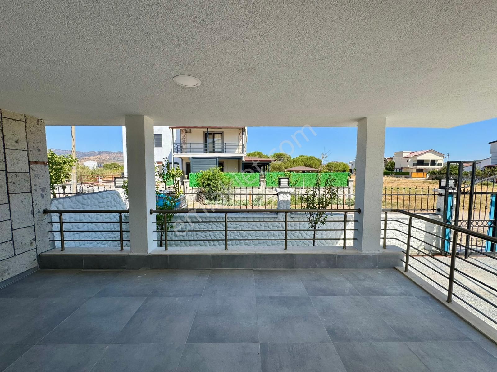 Denize Ve Anayola Yakın, 5+1 ,zemin Katta Odası Olan Lüx Villa! - Görsel 17