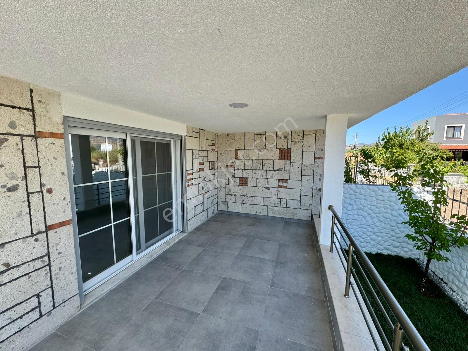 Denize Ve Anayola Yakın, 5+1 ,zemin Katta Odası Olan Lüx Villa! - Görsel 8