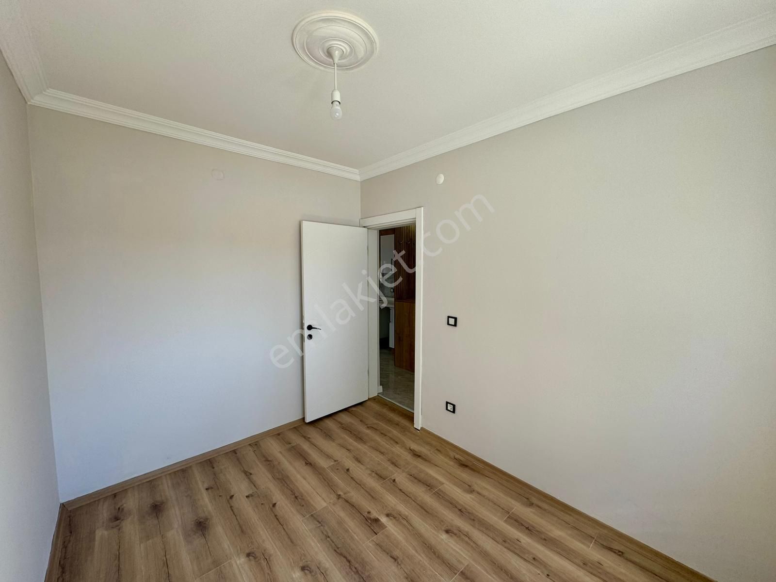 Denize Ve Anayola Yakın, 5+1 ,zemin Katta Odası Olan Lüx Villa! - Görsel 19