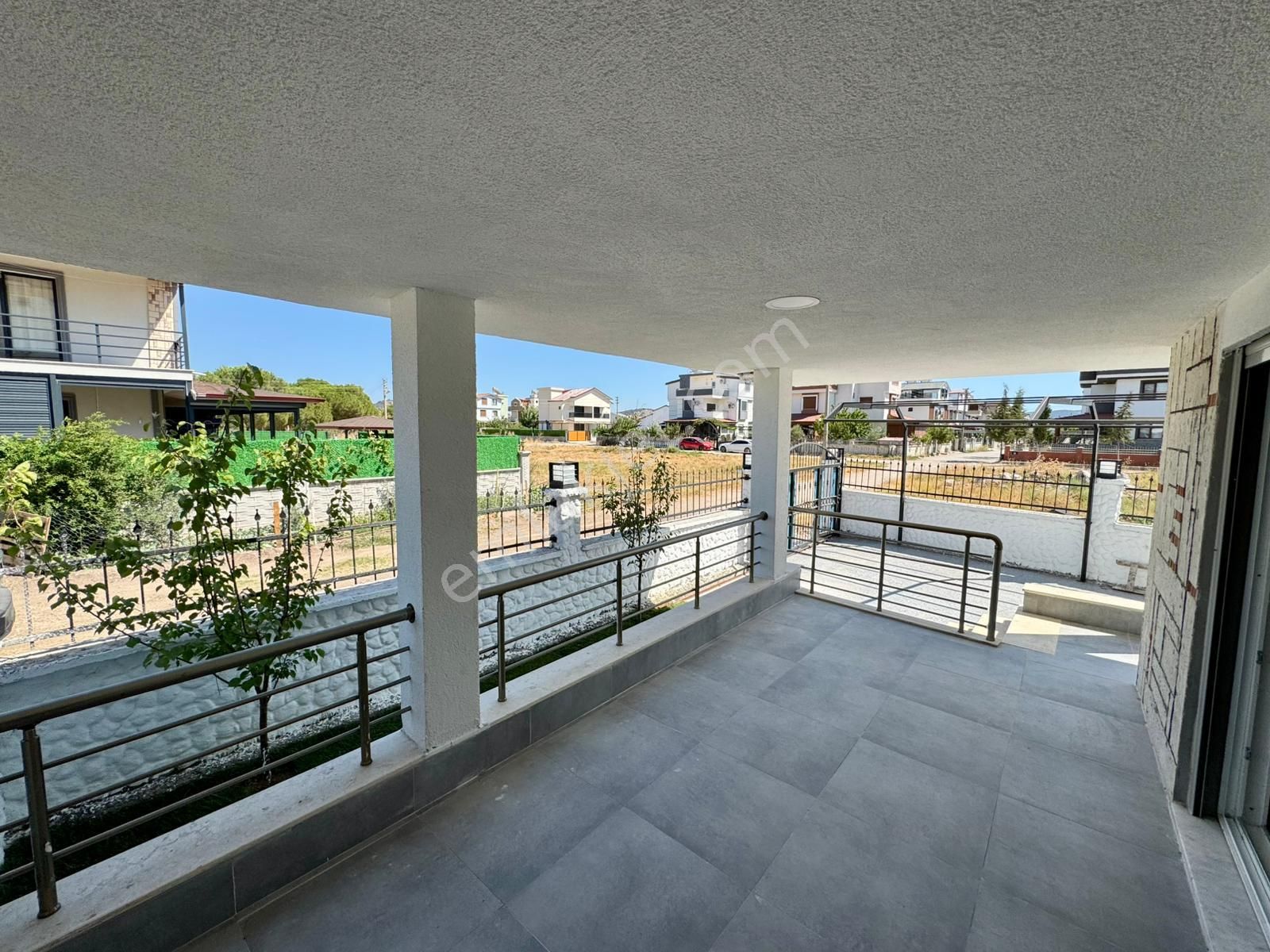 Denize Ve Anayola Yakın, 5+1 ,zemin Katta Odası Olan Lüx Villa! - Görsel 9