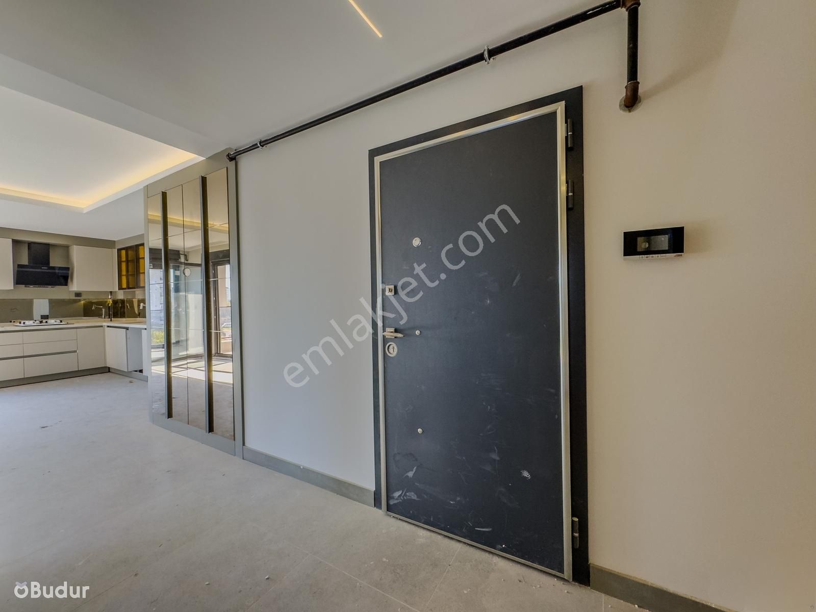 Çağlayanda 2+1 Ebeveyn Banyolu Doğalgaz Kombi + Yerden Isıtma - Görsel 3