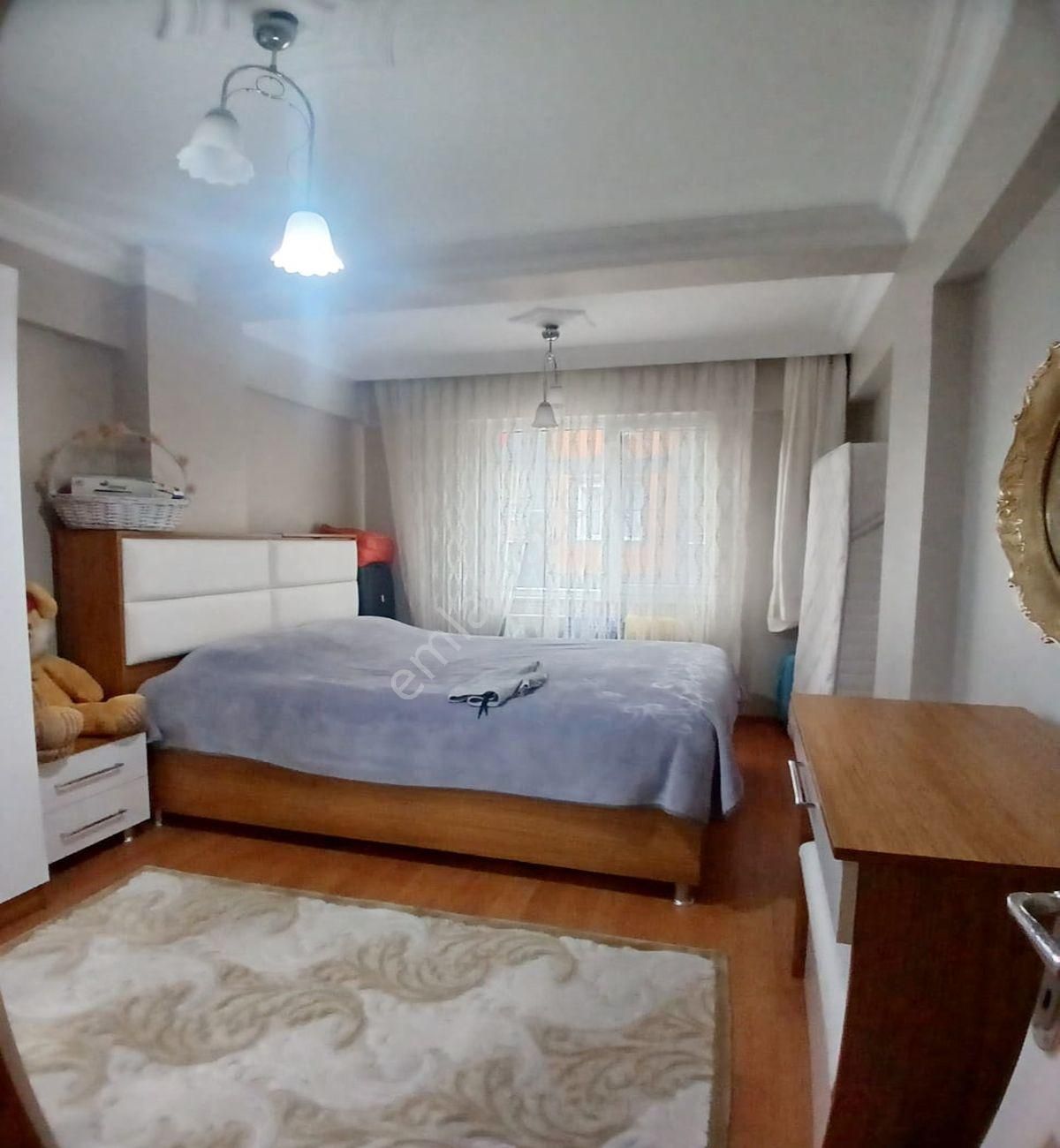 Müslüm Emlaktan 95m2 2+1 Masrafsız Satılık Ara Kat - Görsel 3